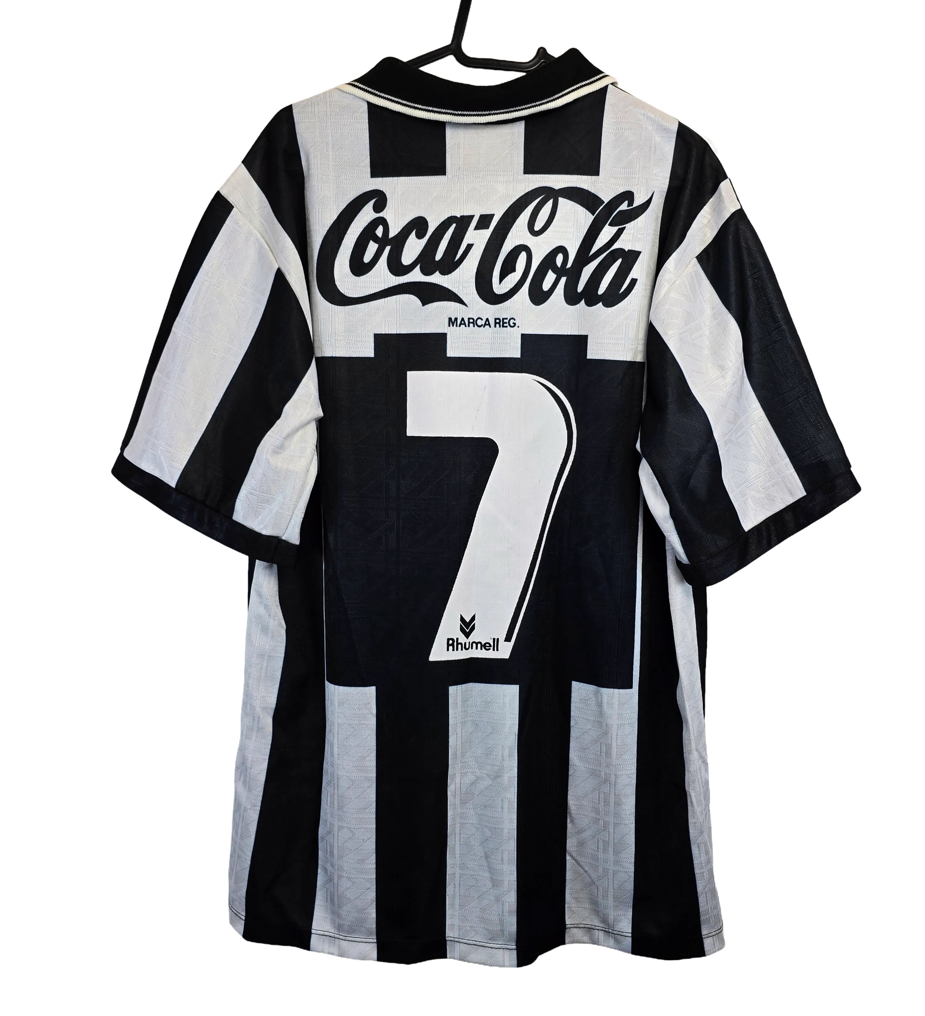 CAMISETA DE JUEGO BOTAFOGO 1994 #7 PINTADO – AUTOGRAFIADA POR EL PLANTEL DE LA ÉPOCA INCLUYENDO A WAGNER, GOTTARDO, EDUARDO CACHAÇA, PERIVALDO, ROBERTO CAVALO, CARLÃO, ETC... AUTÓGRAFOS ORIGINALES DE LA ÉPOCA DE LA CAMISETA — imagem 2 de 3