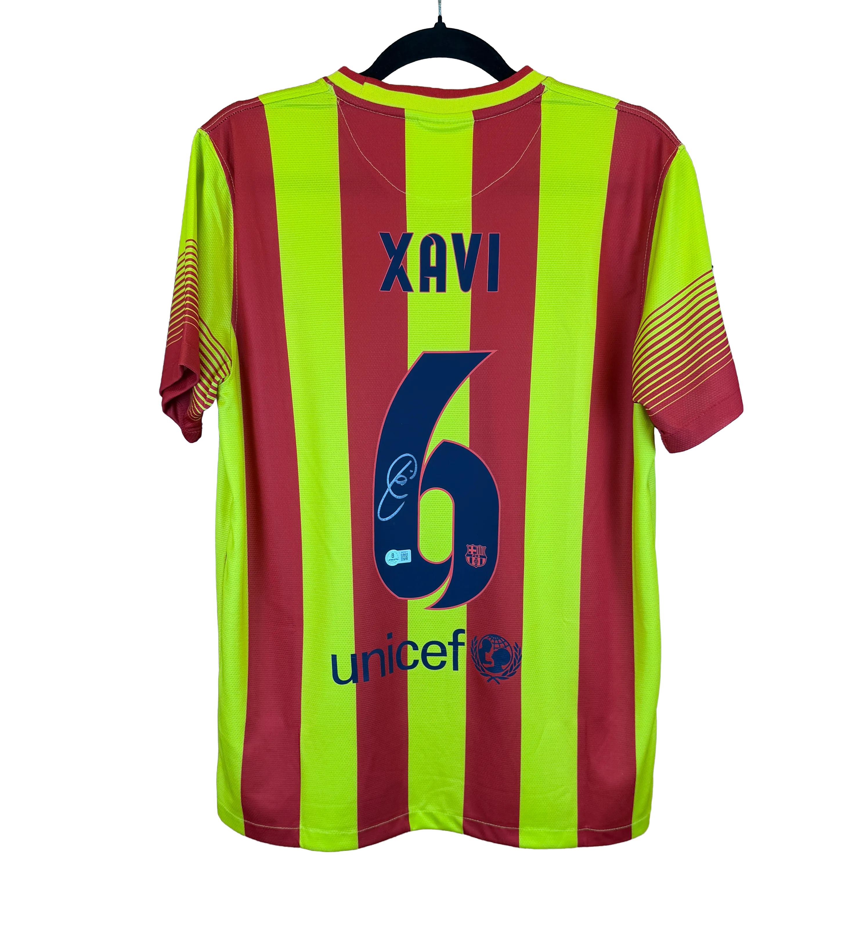 Camisa Autografada Barcelona Retro Xavi Temporada 2014/2015 — imagem 2 de 4
