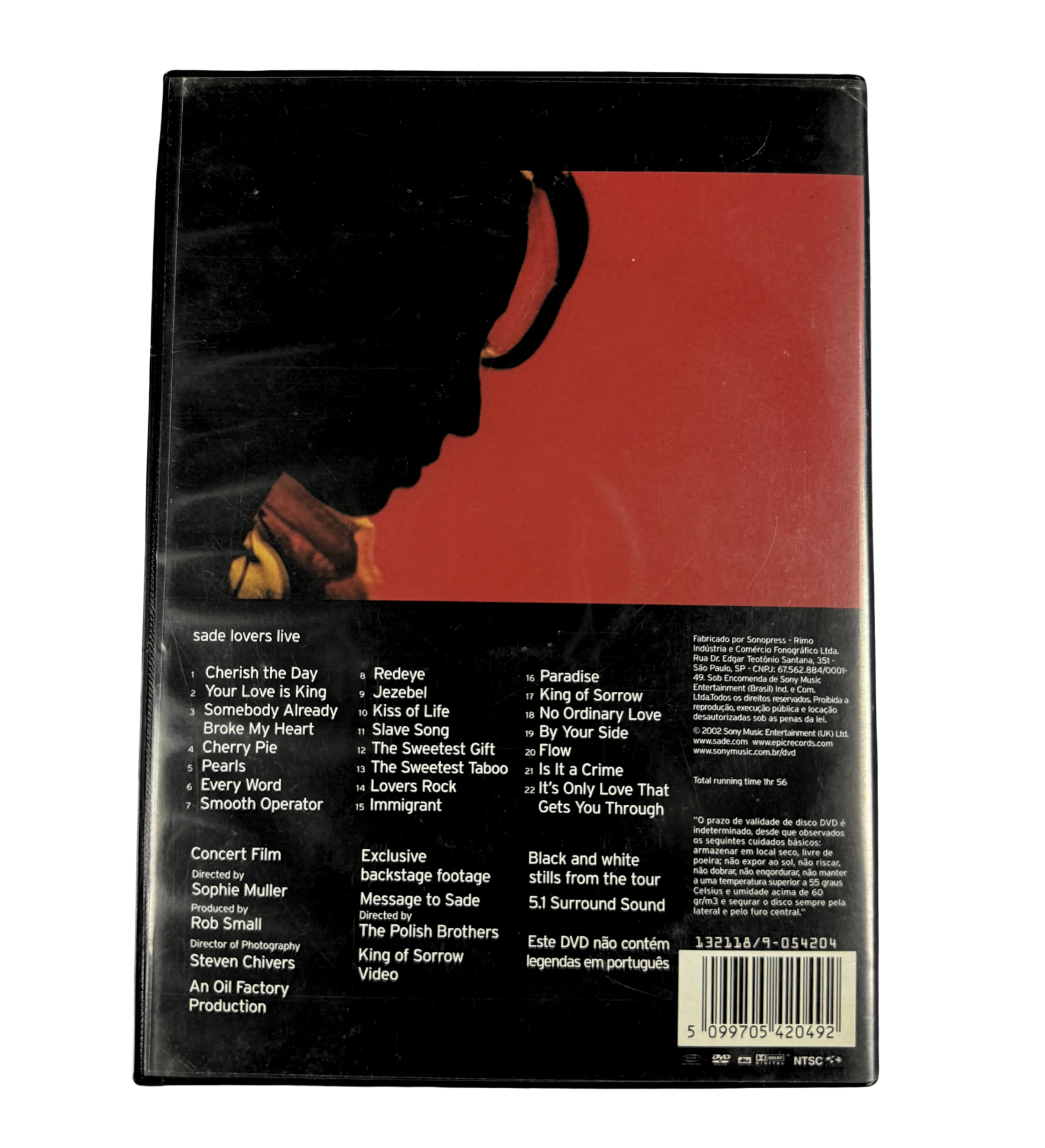 DVD – Sade – Lovers Live (2002) – Autografado pela Cantora na Turnê “Sade Live” – HSBC Arena/RJ 2011 — imagem 2 de 3