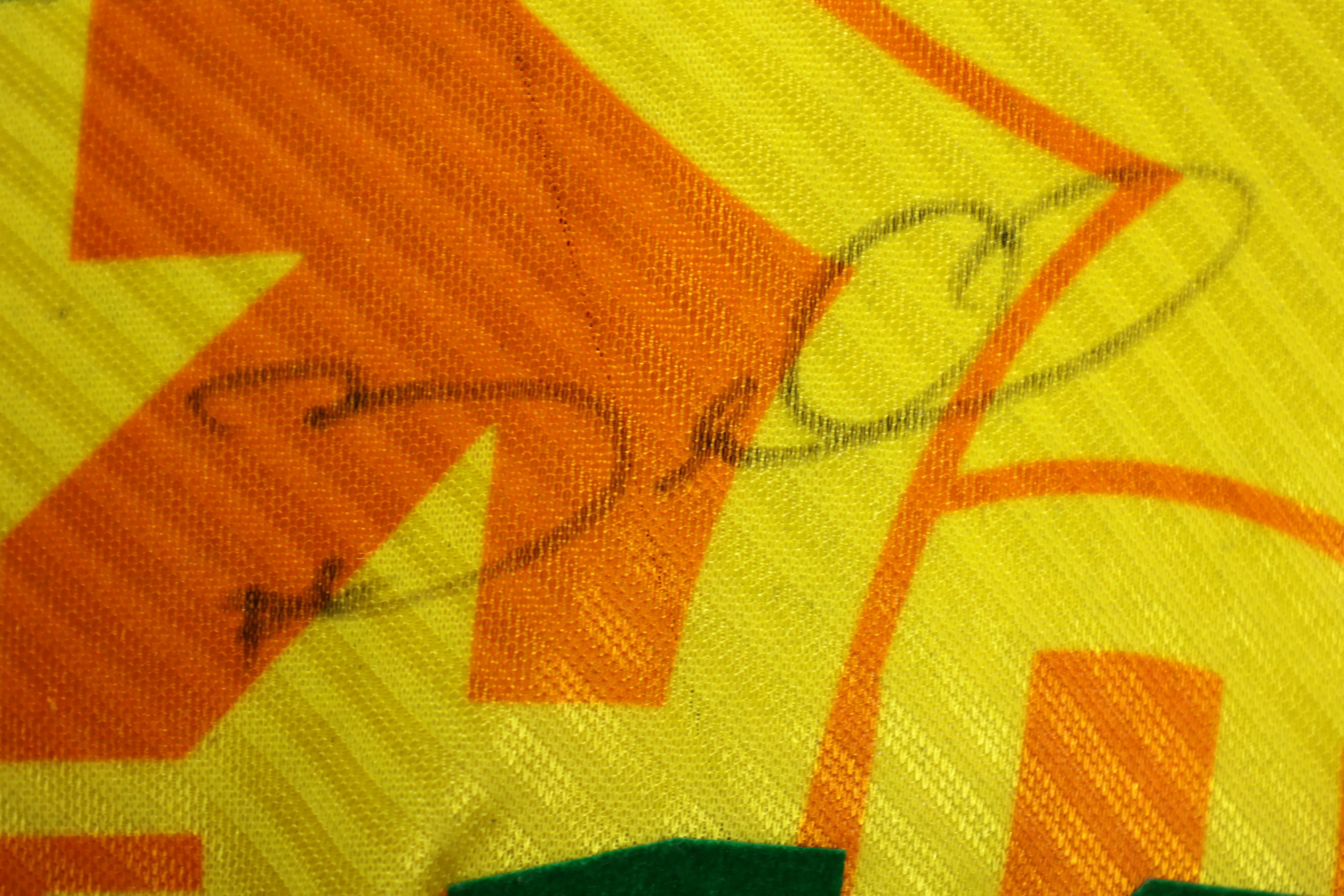 Camisa Brasil Ronaldinho Olímpiadas 1996 Autografada pelo Elenco — imagem 4 de 17