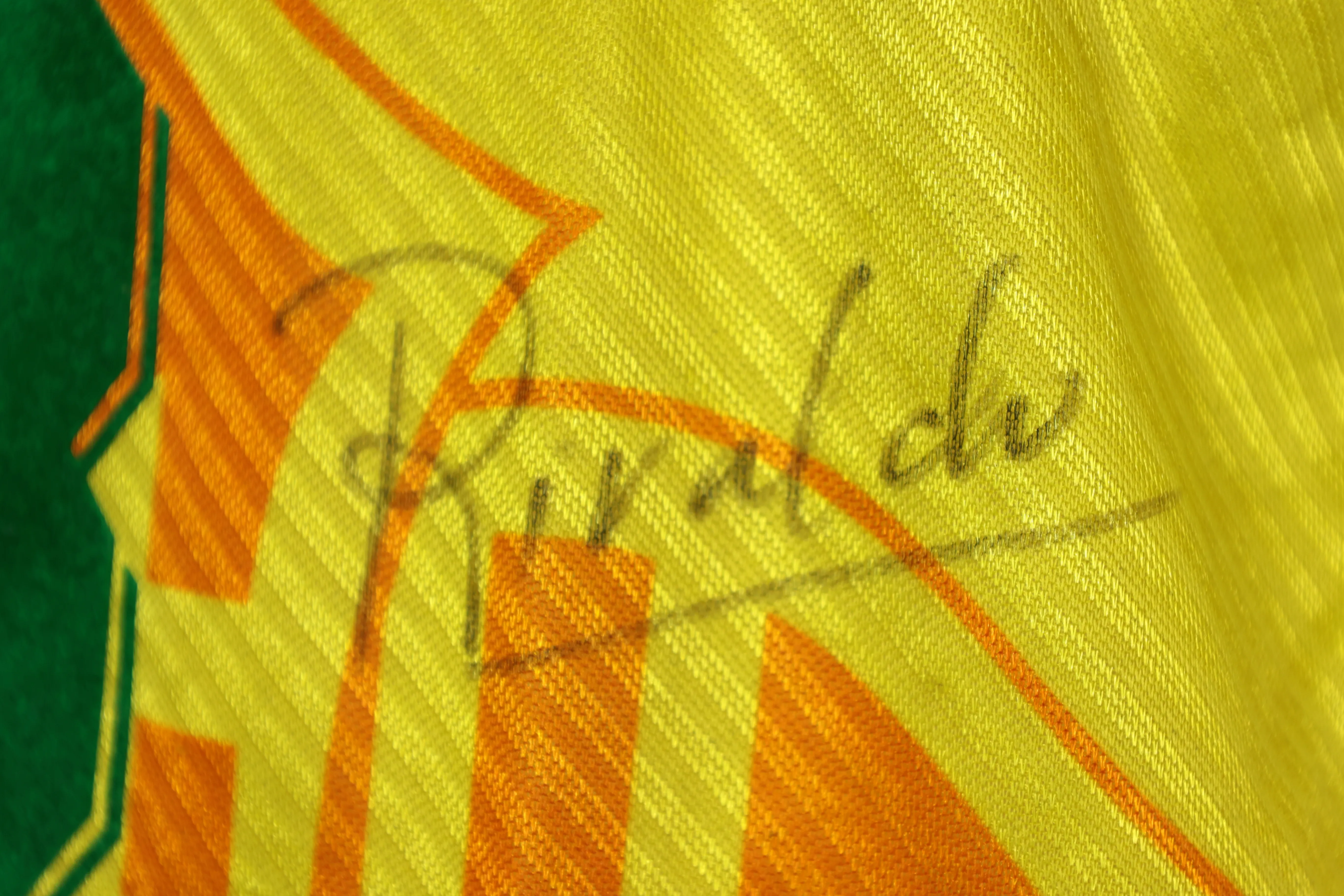 Camisa Brasil Ronaldinho Olímpiadas 1996 Autografada pelo Elenco — imagem 11 de 17