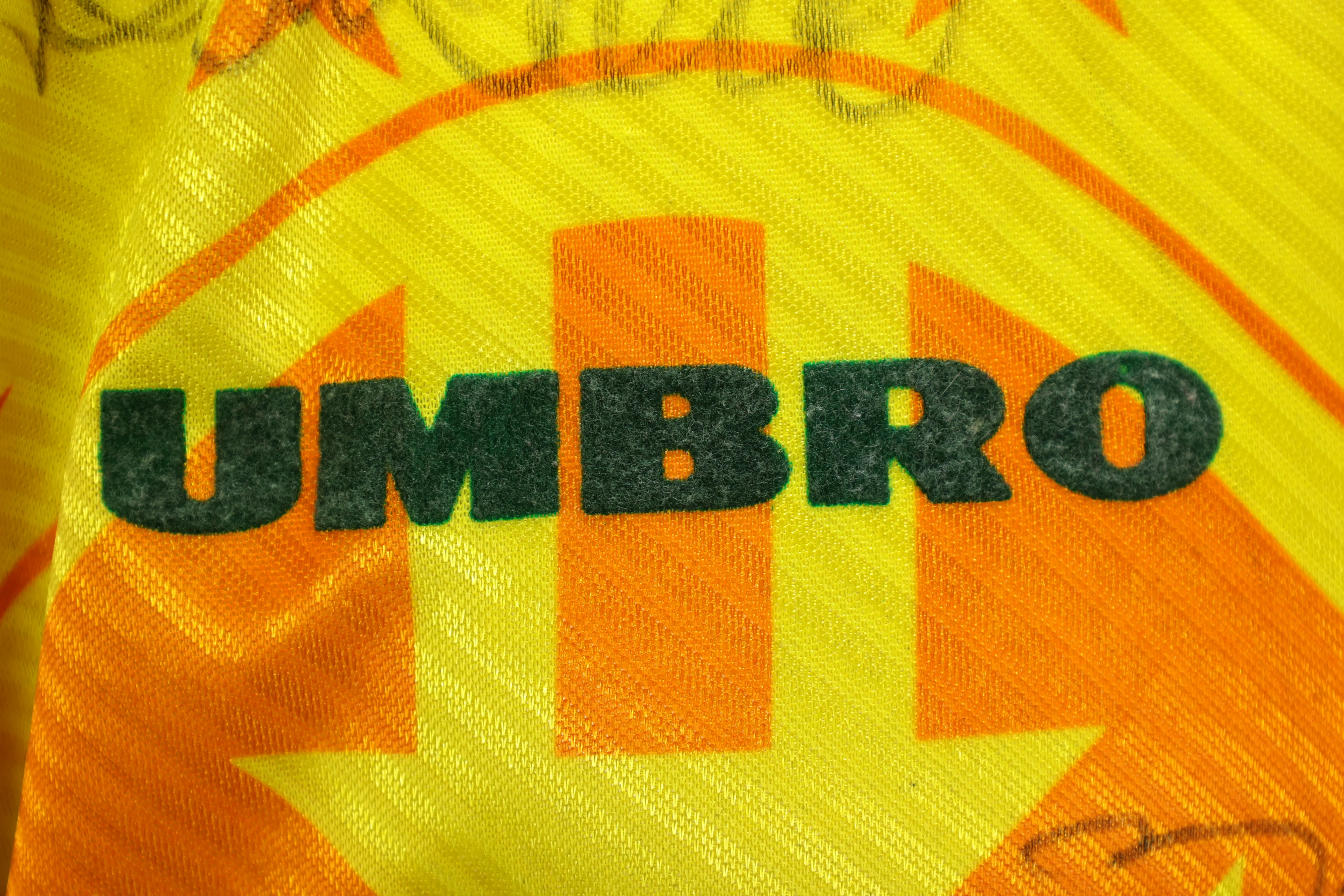 Camisa Brasil Ronaldinho Olímpiadas 1996 Autografada pelo Elenco — imagem 16 de 17