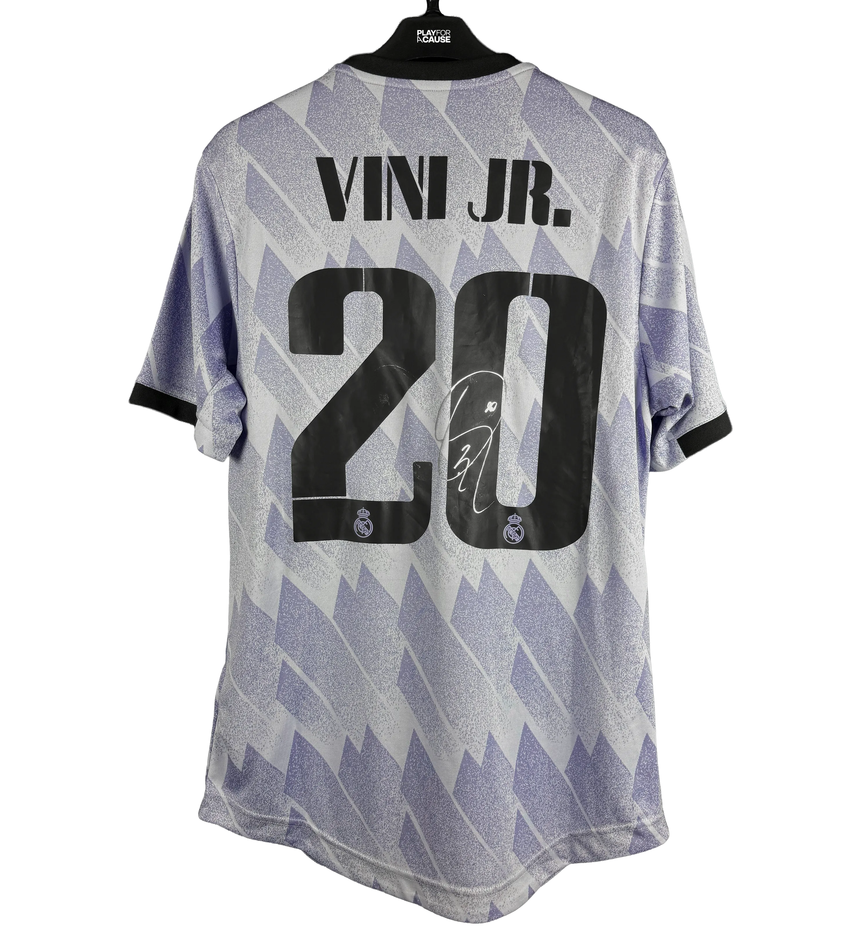 Real Madrid Warm-Up Shirt – Vini Jr – 2022/2023 Season – Signed by the Star — imagem 2 de 5