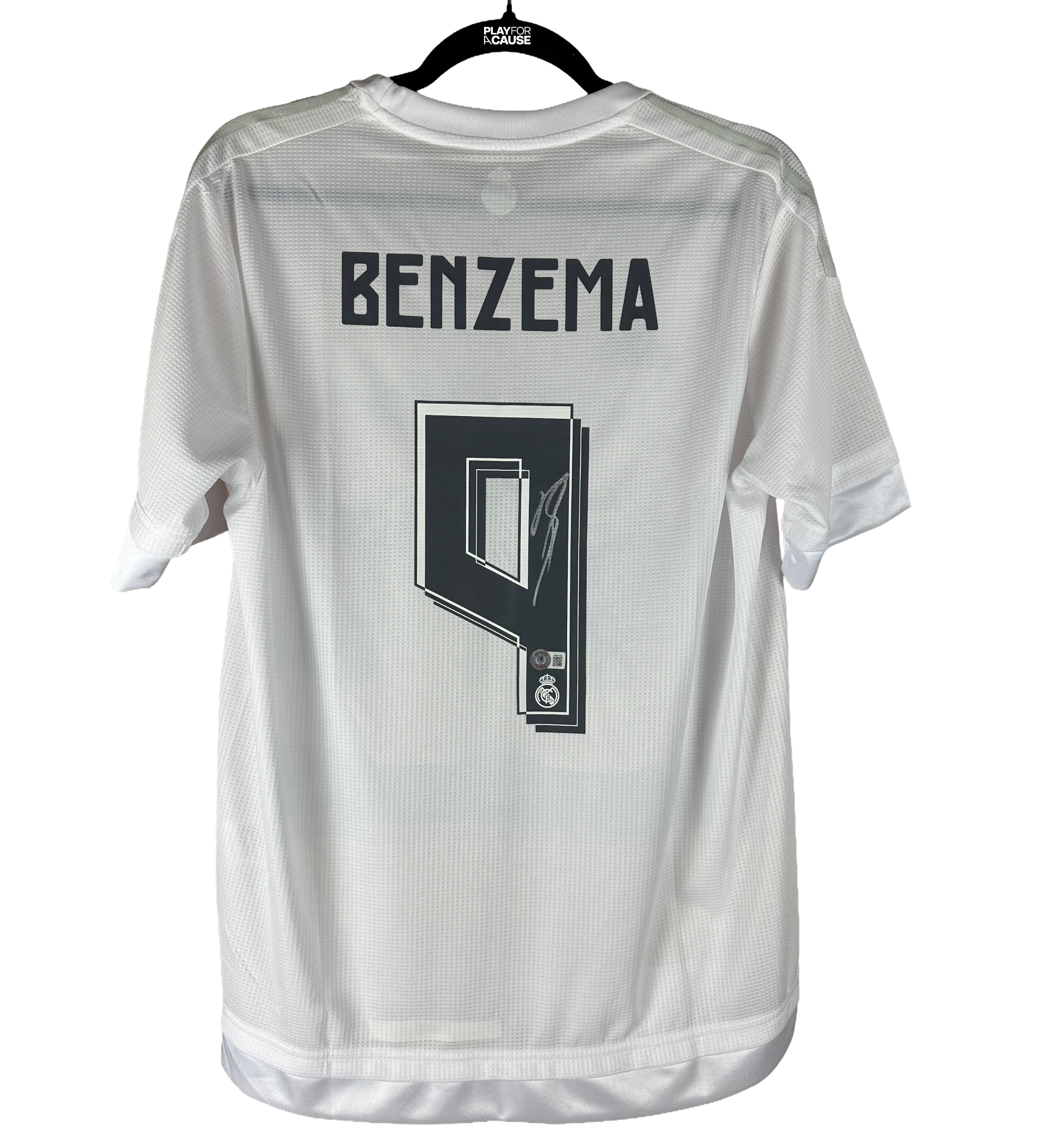 Camiseta Retro Real Madrid Karim Benzema Temporada 2016 — imagem 2 de 4