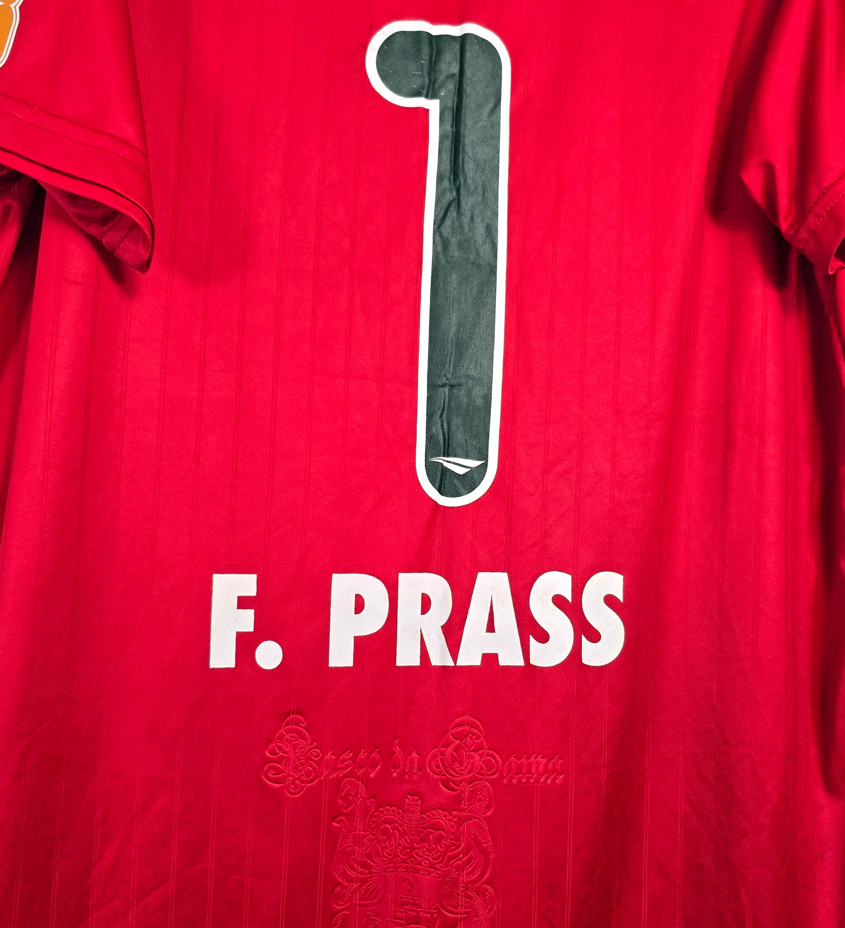 VASCO DA GAMA 2011 GOALKEEPER JERSEY COPA DO BRASIL CHAMPION #1 FERNANDO PRASS MATCH-WORN MODEL – SIGNED BY THE SQUAD: FERNANDO PRASS, FELIPE, DEDÉ, ALECSANDRO, FAGNER, ALLAN, JUNINHO, ELTON, ETC... ORIGINAL AUTOGRAPHS FROM THE ERA OF THE JERSEY — imagem 6 de 6