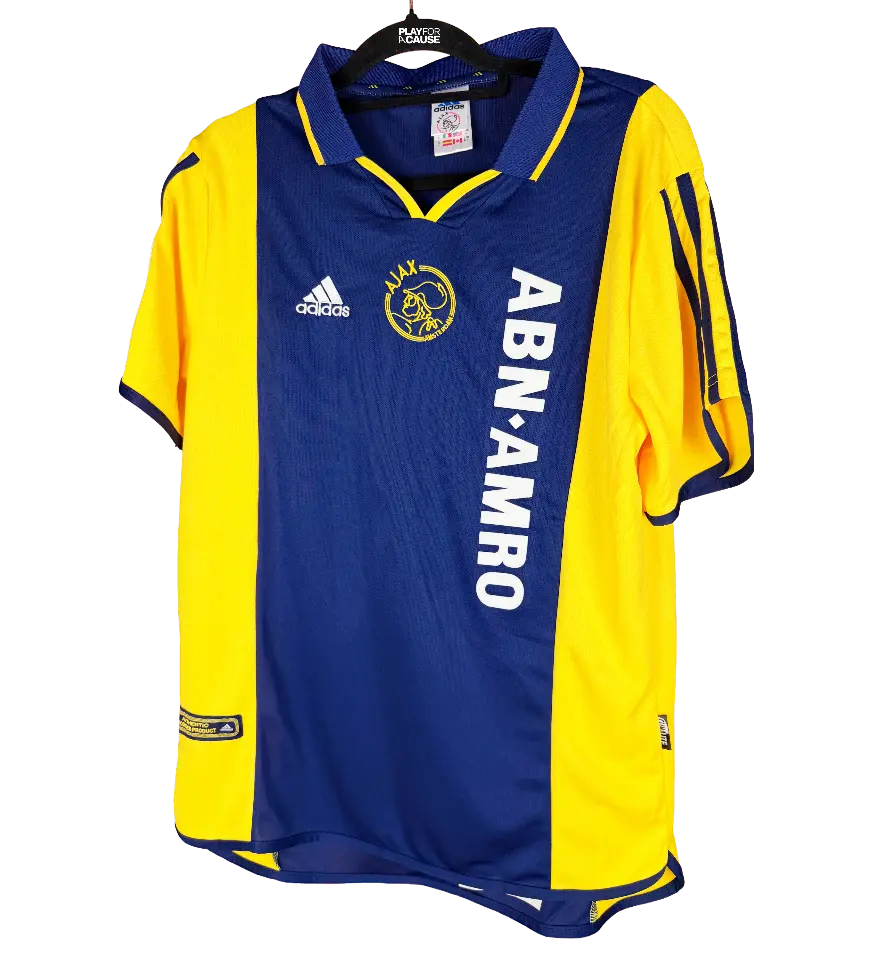 announcements/1059e6d6-69d2-4184-8108-49c56afef579/1789586752139-camisa-ajax-ibrahimovic-autografada-1.webp