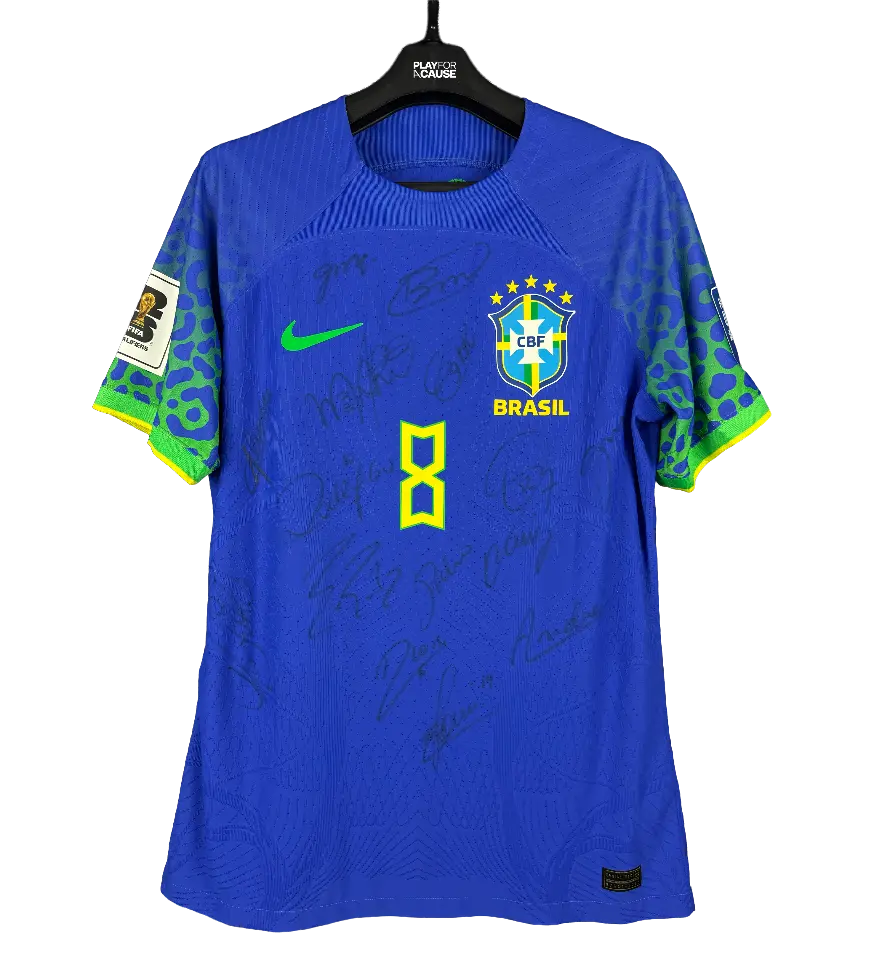 announcements/169d5dd4-5e48-4b75-89ce-e161df6687de/1789153968260-camisa-bruno-guimaraes-autografada-pelo-elenco-1.webp