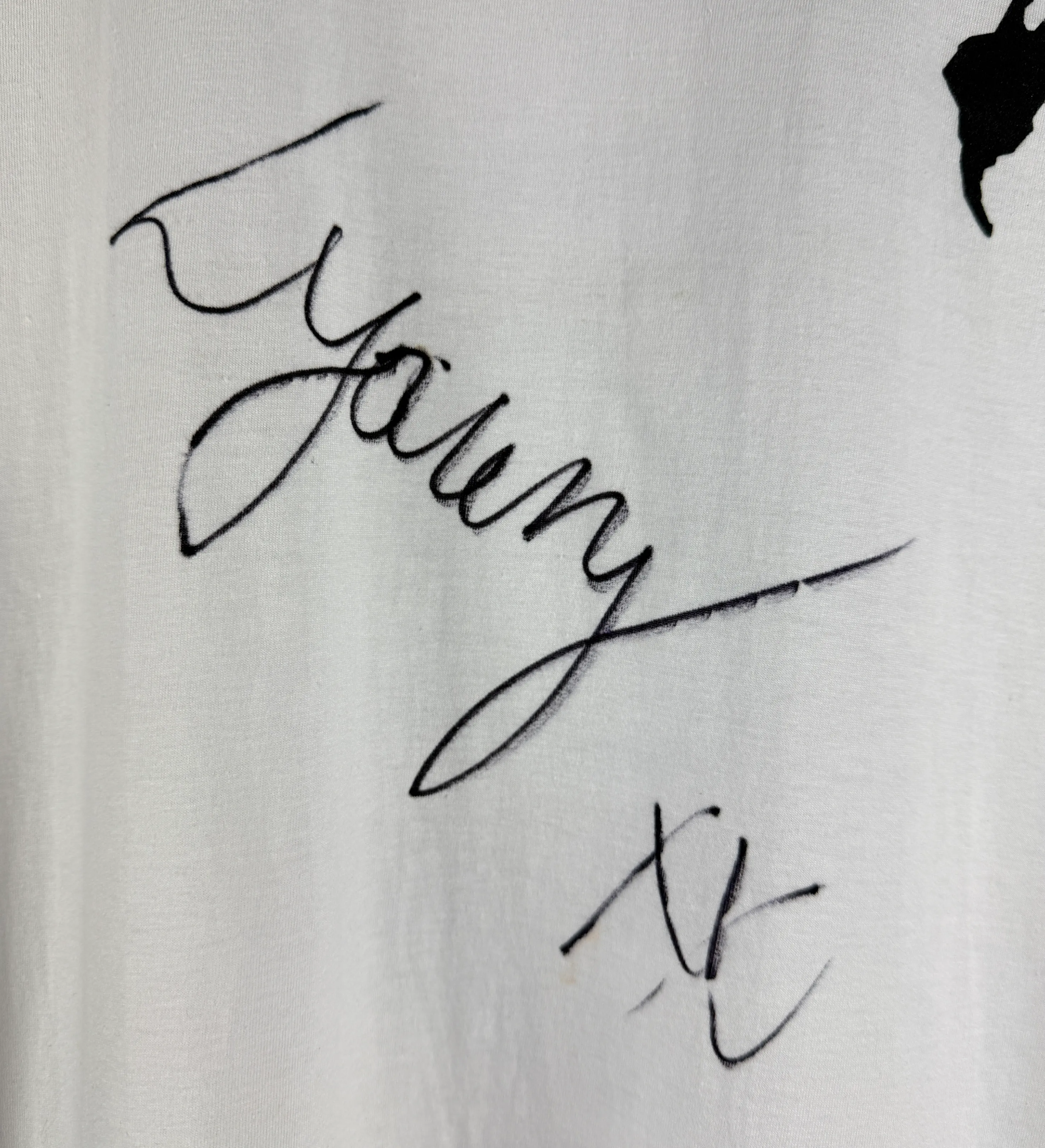 Camiseta autografiada por NEXZ — imagem 3 de 3