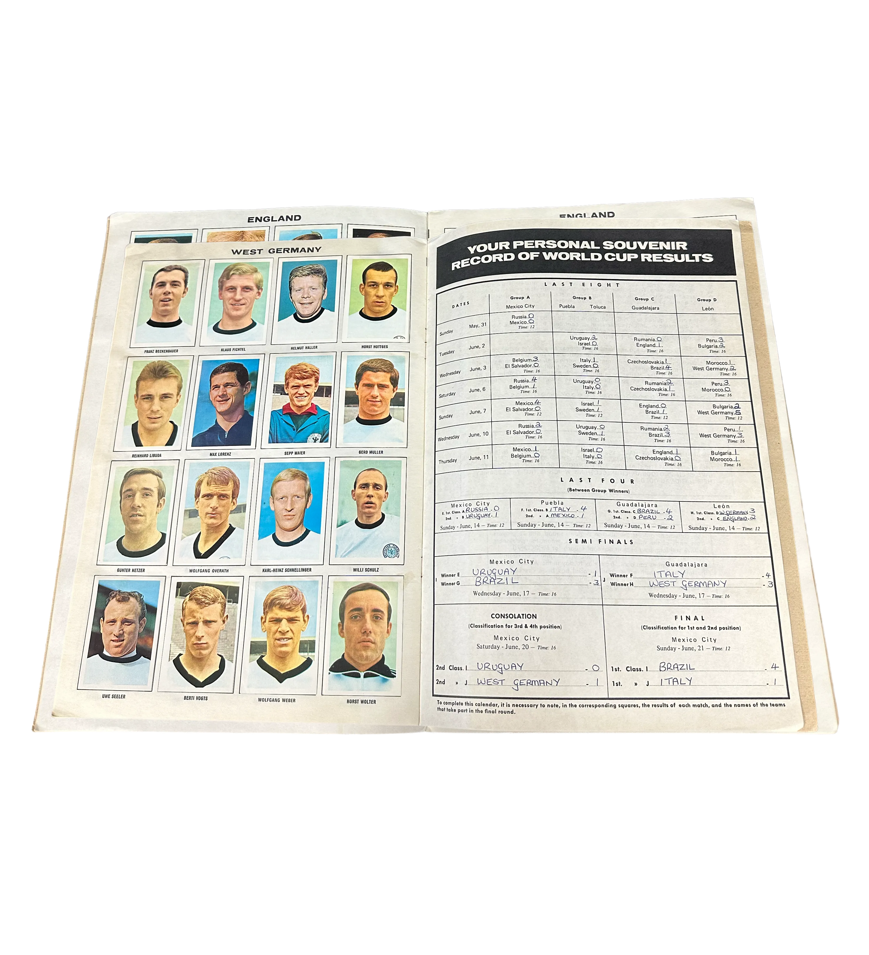 Álbum Oficial – Importado de Inglaterra – Copa Mundial de la FIFA 1970 – México 1970 – Completo / Totalmente Pegado – Autografiado por Pelé, Clodoaldo, Gérson, Jairzinho, Leão, Tostão y Rivelino — imagem 3 de 8