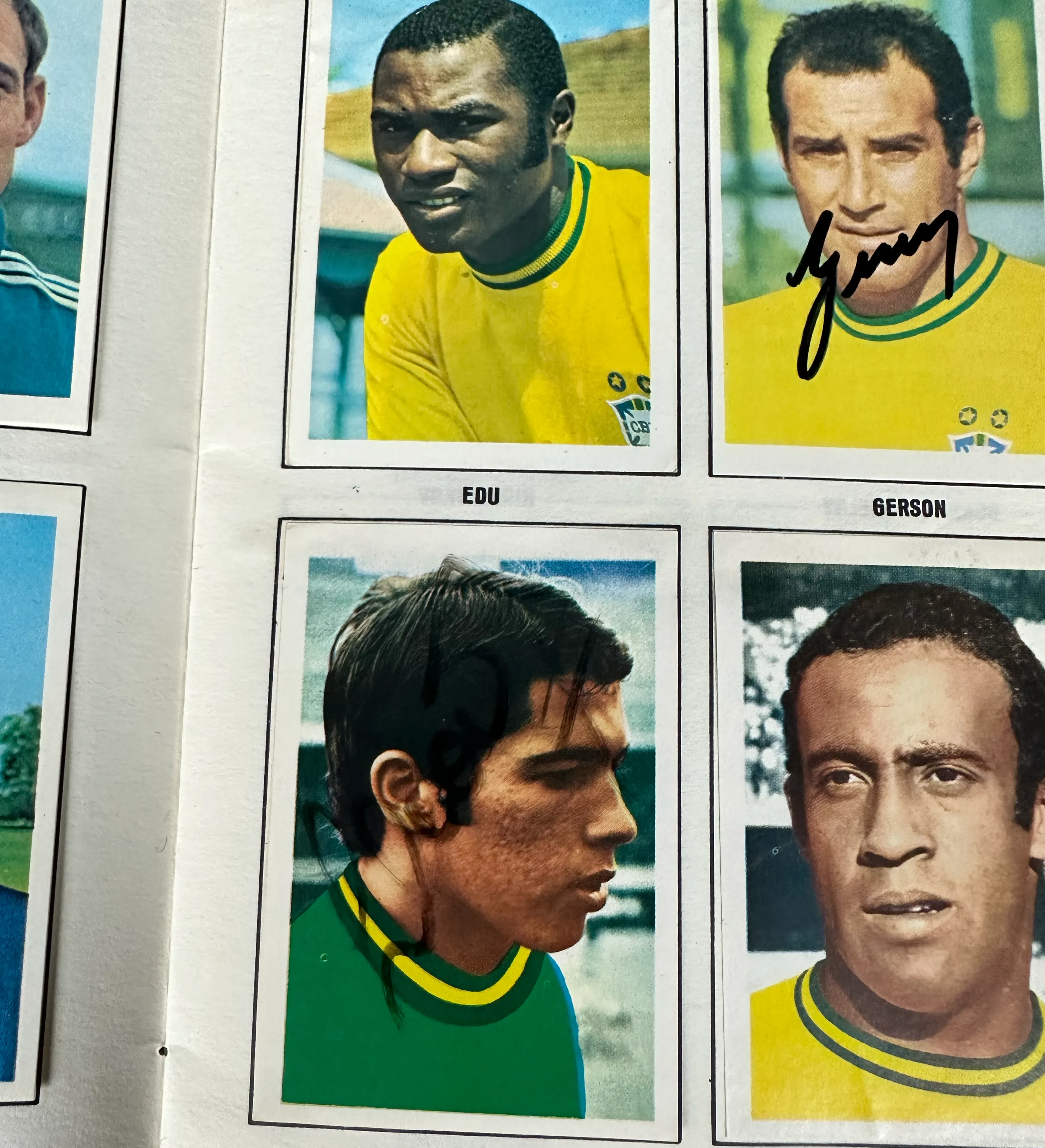 Álbum Oficial – Importado de Inglaterra – Copa Mundial de la FIFA 1970 – México 1970 – Completo / Totalmente Pegado – Autografiado por Pelé, Clodoaldo, Gérson, Jairzinho, Leão, Tostão y Rivelino — imagem 6 de 8