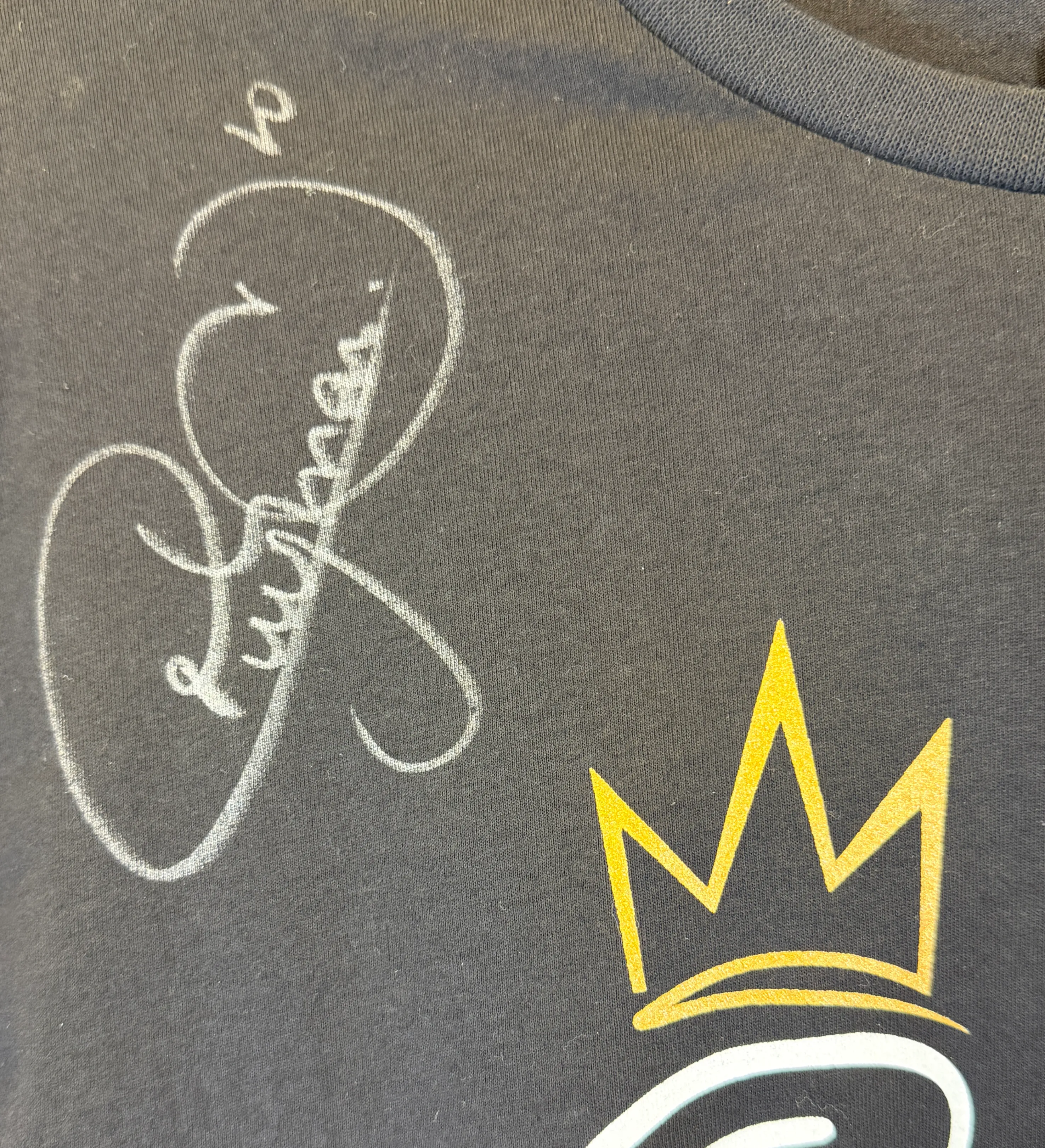Pele Infinito Jersey / 2023 - The King of Football - 58/62/70 - Autographed by idol Neymar — imagem 3 de 3