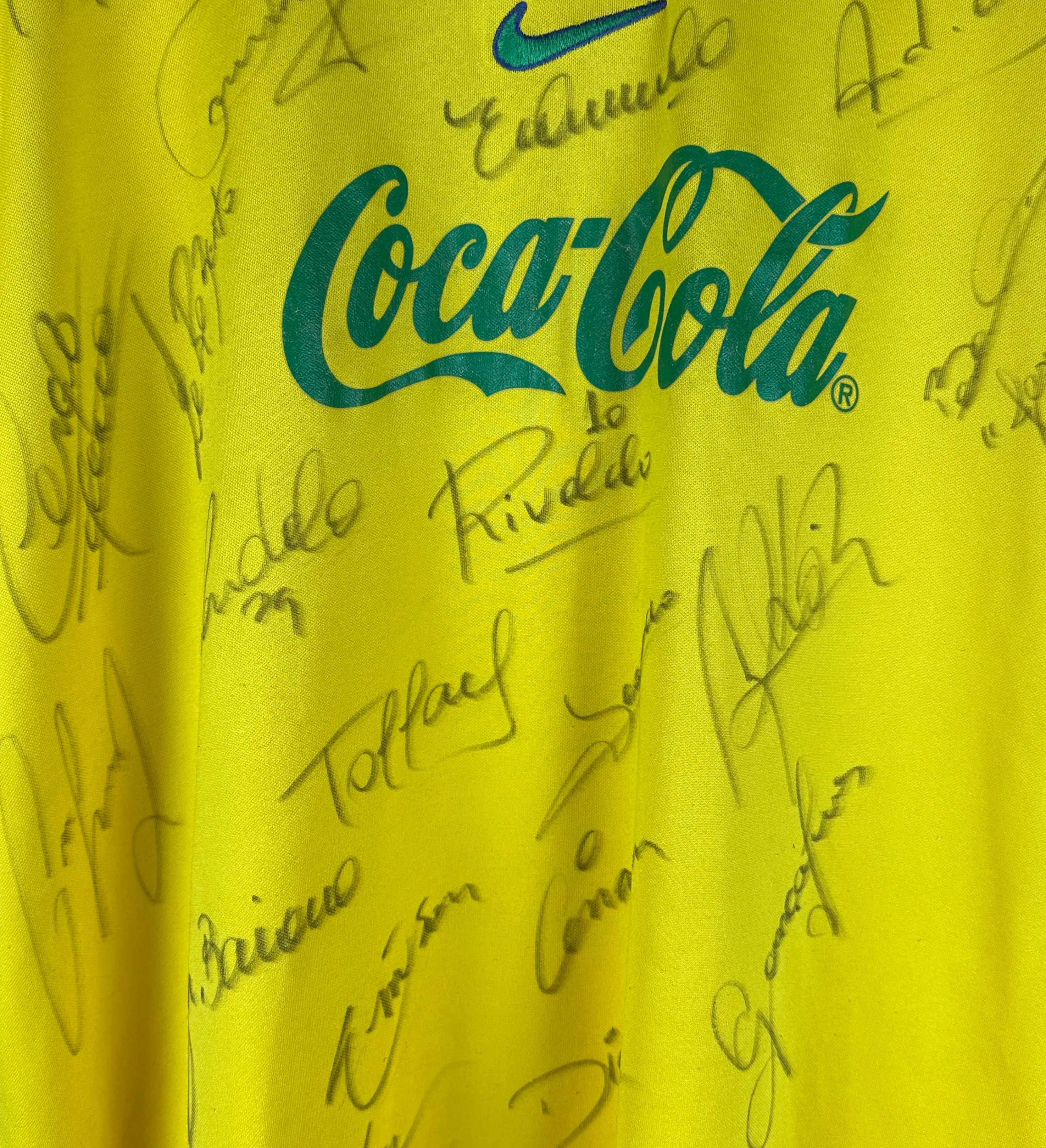 Camisa Brasil Treino Copa do Mundo 1998 Autografada Pelo Elenco — imagem 3 de 3