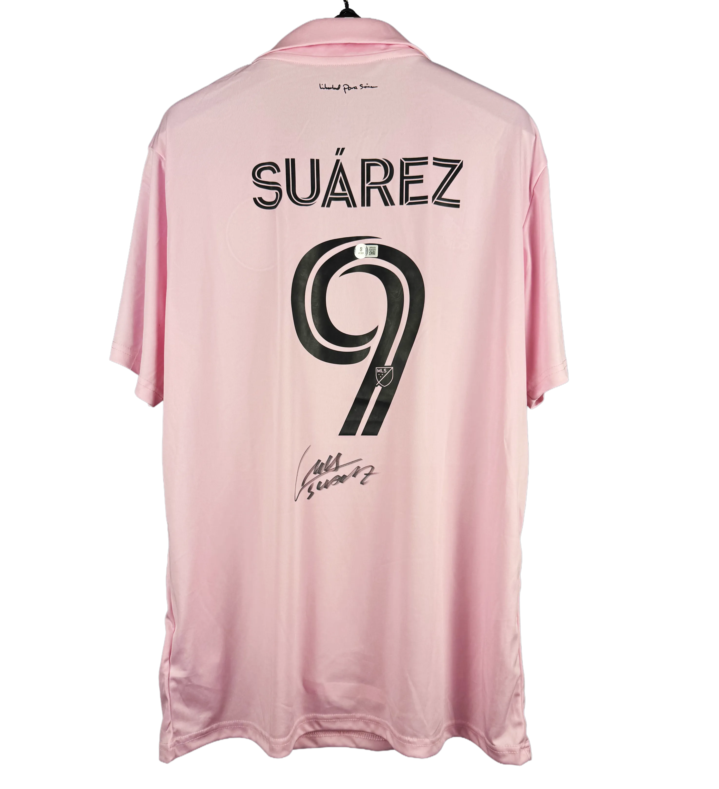 Camisa Retrô Inter Miami - Suárez #9 - Temporada 2023 - Autografada pelo Ídolo - Certificação Internacional Beckett 1W654305 — imagem 2 de 3