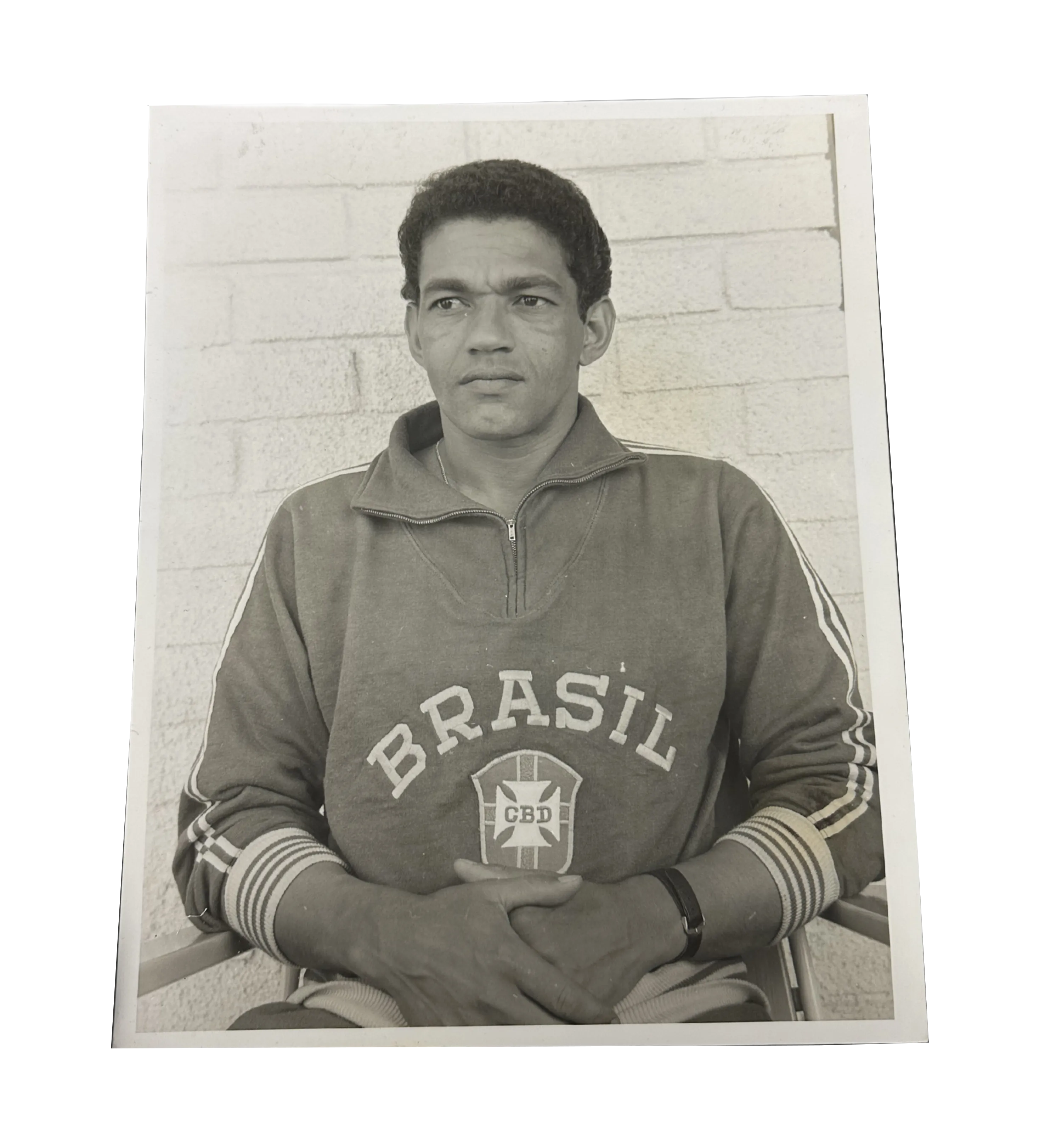 Kit Com Revista do Esporte Autografada Pelo Garrincha + Figurinha Original 1964 + Foto Original Garrincha Copa 1962 do Jornal o Globo — imagem 3 de 6