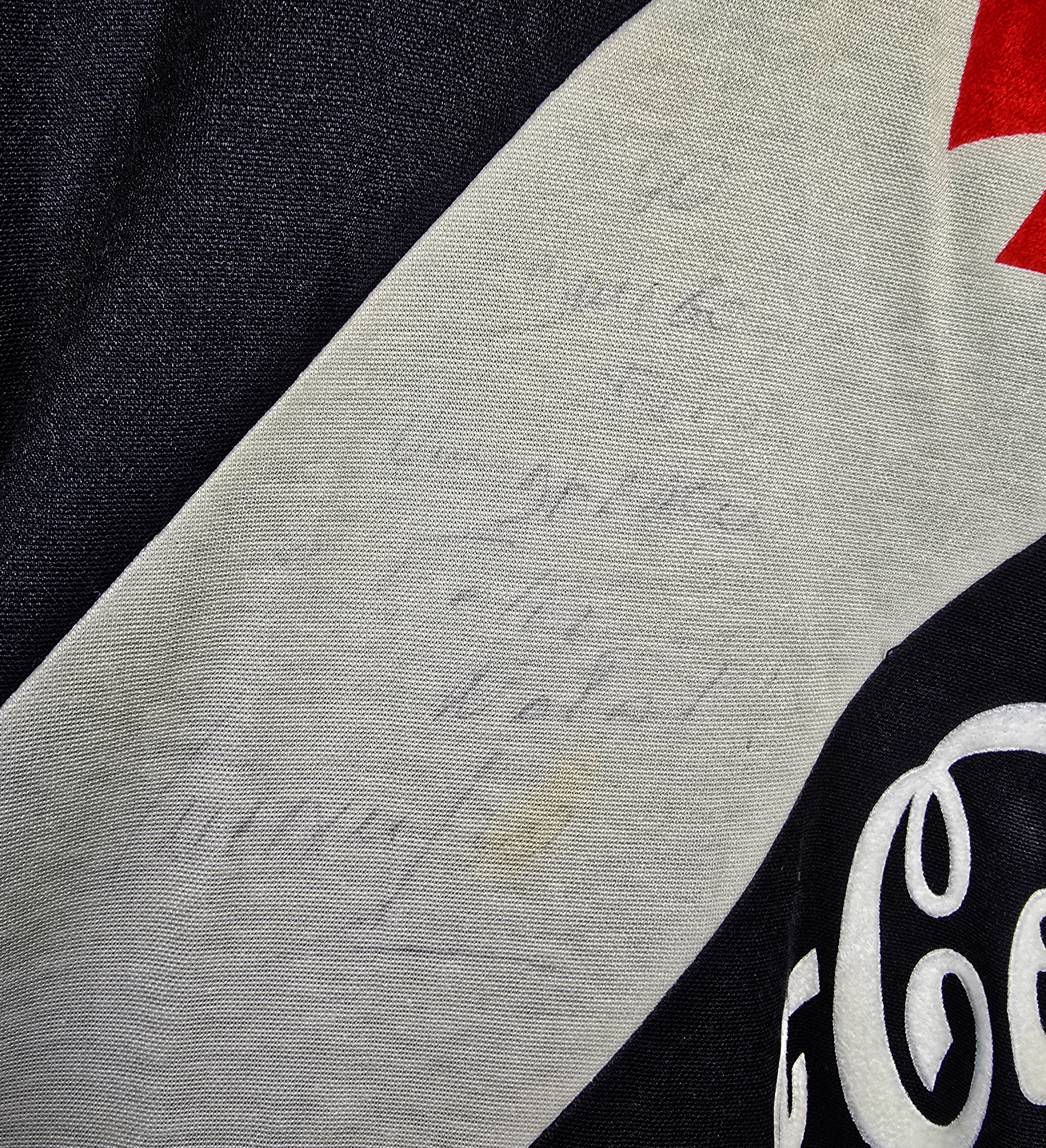 Camiseta Negra Vasco da Gama 1992 Campeón Carioca de Juego Firmada por Luisinho Quintanilha — imagem 3 de 4