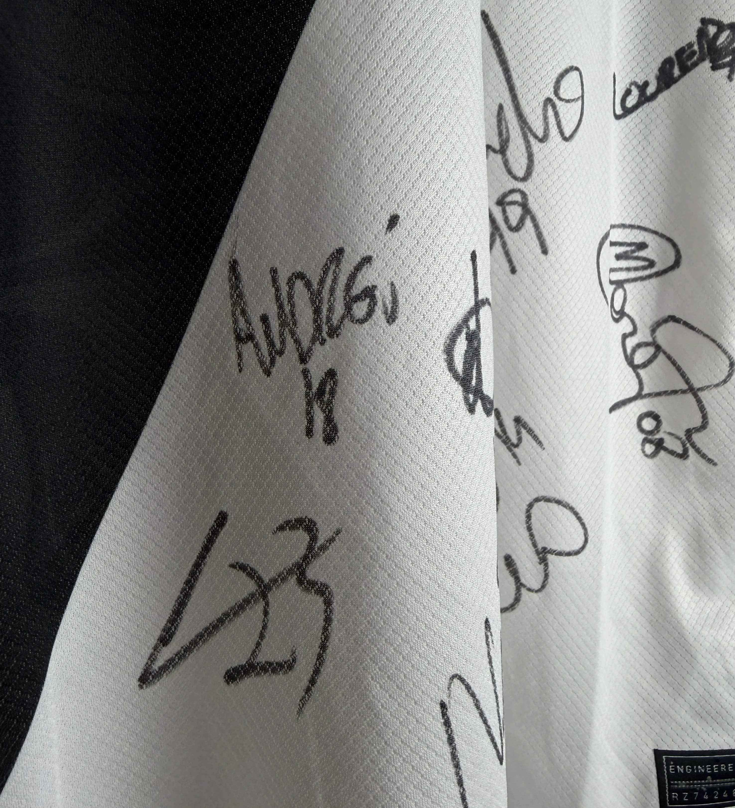 Vasco Futsal Temporada 2026 Autografada Pelo Elenco — imagem 3 de 4