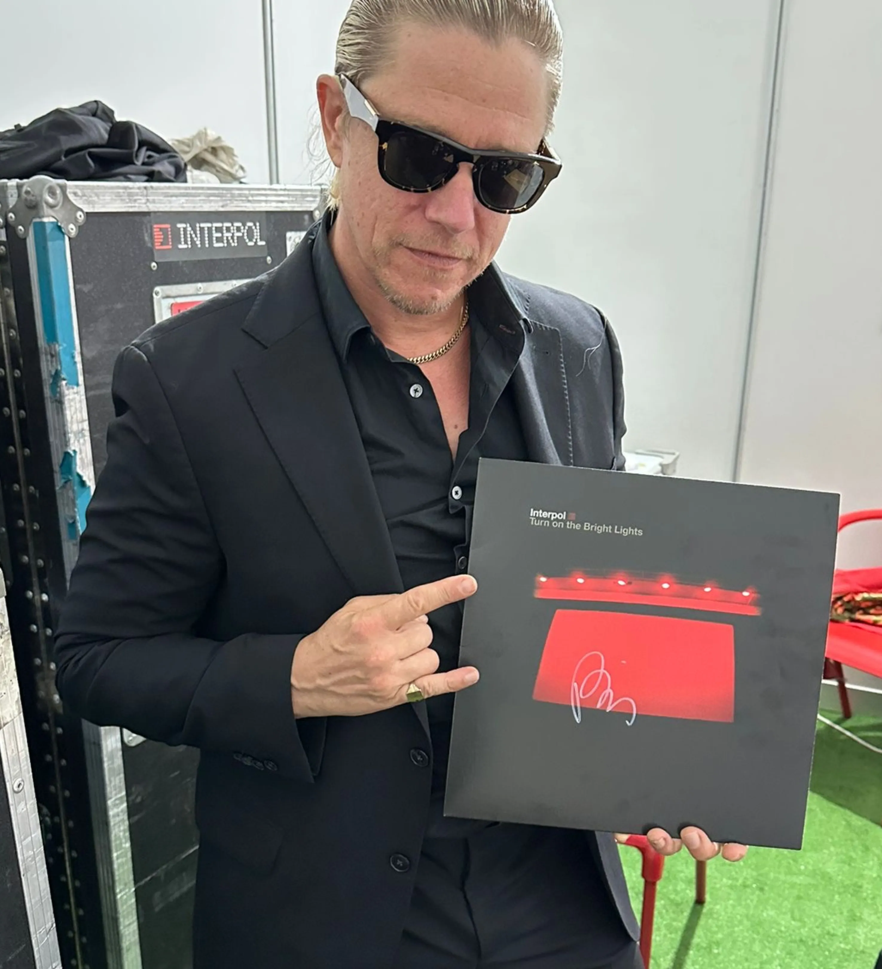 Vinil Autografado Interpol — imagem 2 de 3