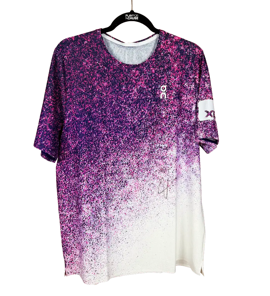 announcements/3d941410-3c02-4db9-a038-99d10c194a91/1790803573813-camisa-oficial-on-joao-fonseca-2026-autografada-pelo-tenista-1.webp