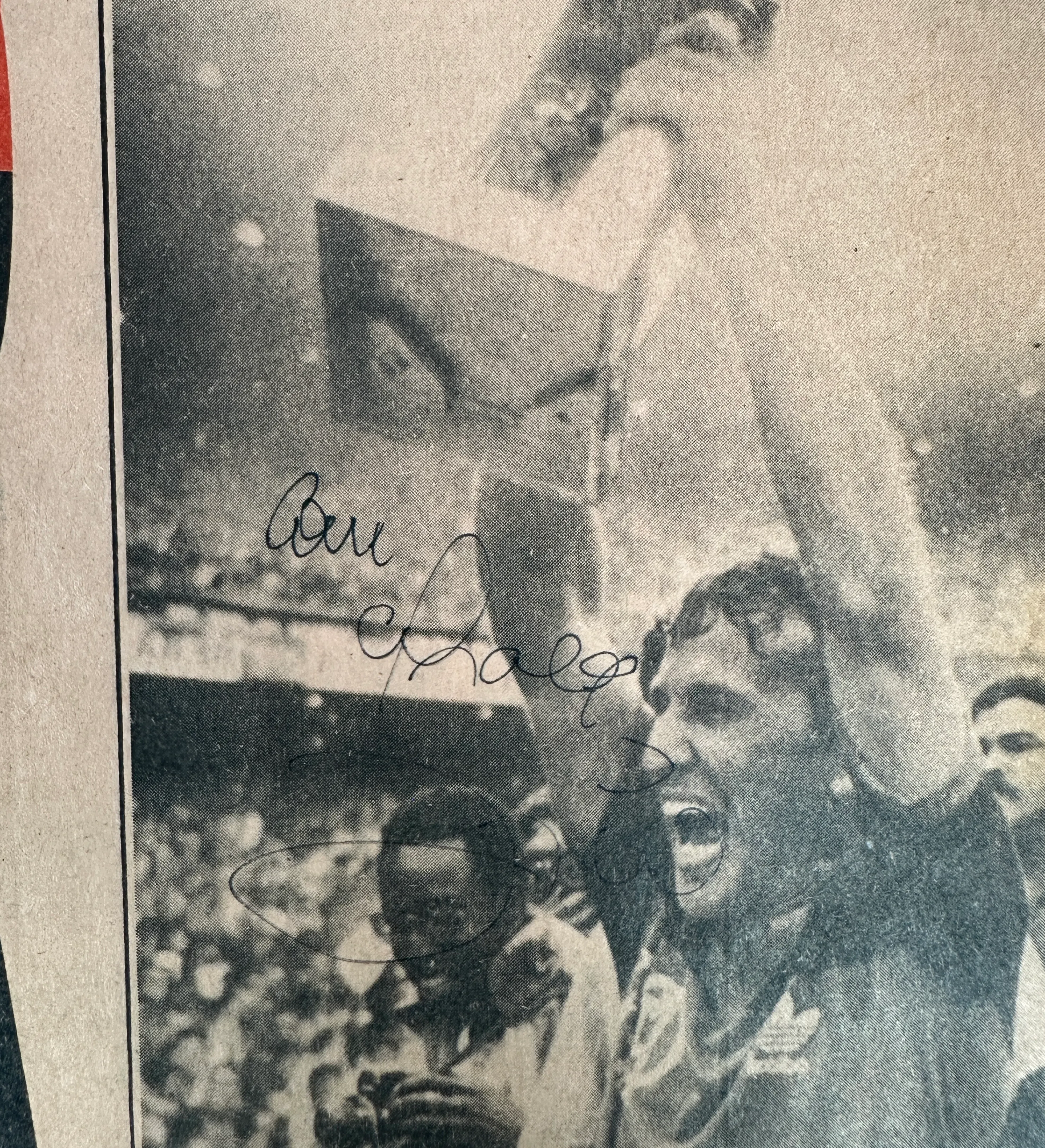 Jornal dos Sports - MENGO 'É TETRA - 14/12/1987 – Flamengo Campeón Brasileño de 1987 – Autografiado por el Crack Zico — imagem 2 de 2