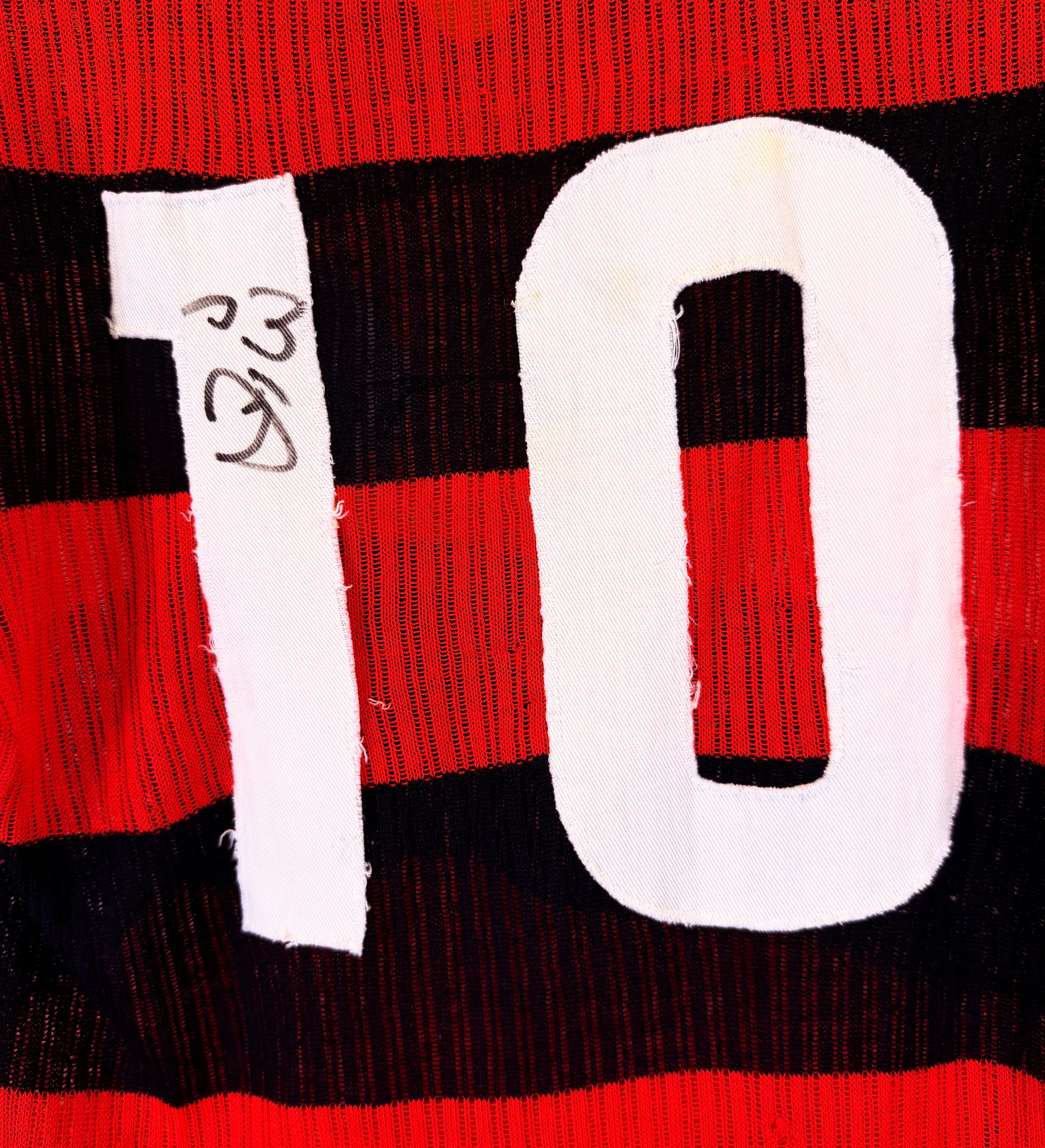 Camiseta Flamengo - Zico #10 - Década de 70 - Malharia Terres - Rareza - Autografada por el Máximo Ídolo Zico - Con Foto de Autenticidad en el Momento del Autógrafo — imagem 3 de 5