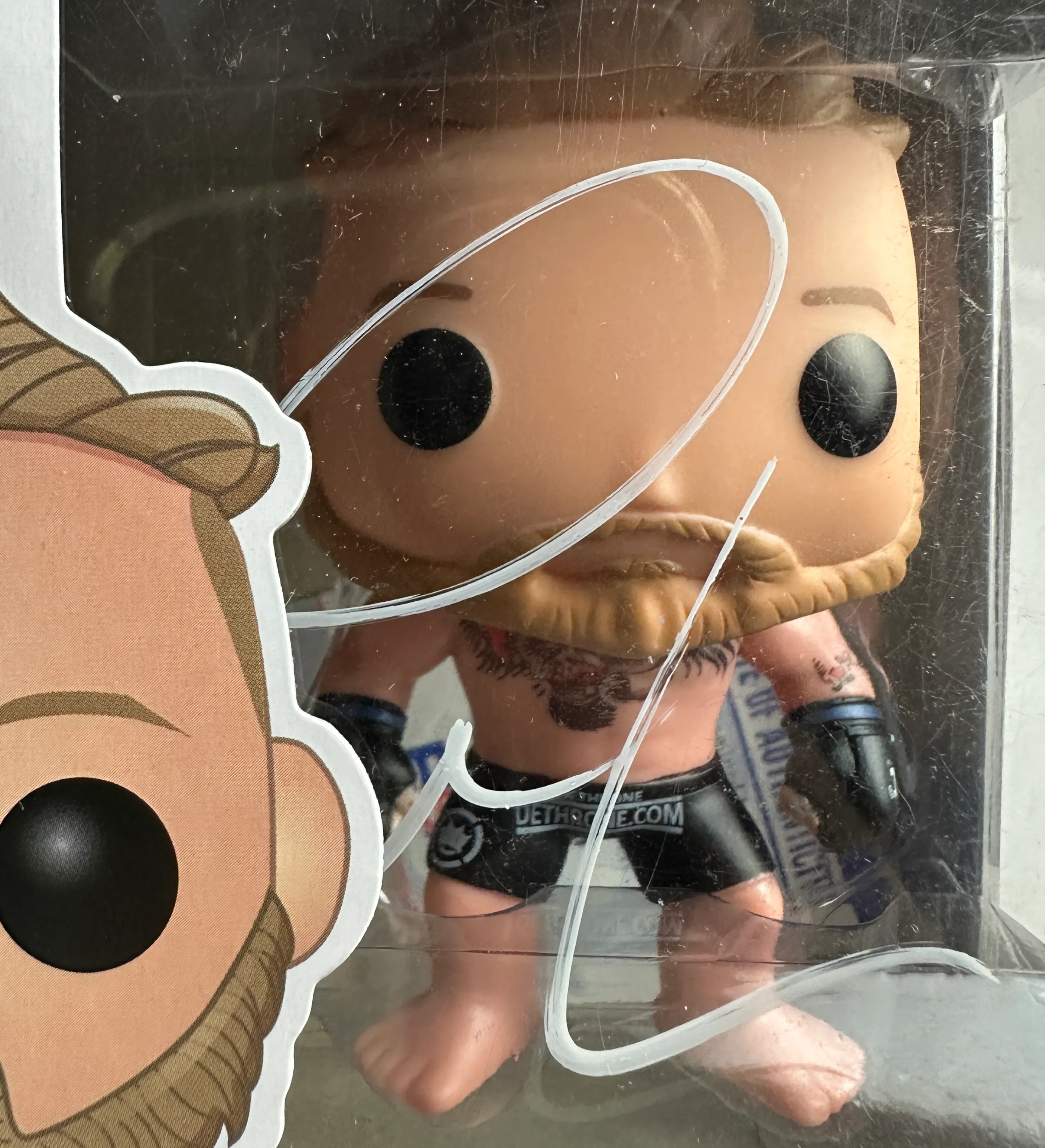 Conor McGregor Autographed Funko Pop — imagem 3 de 6