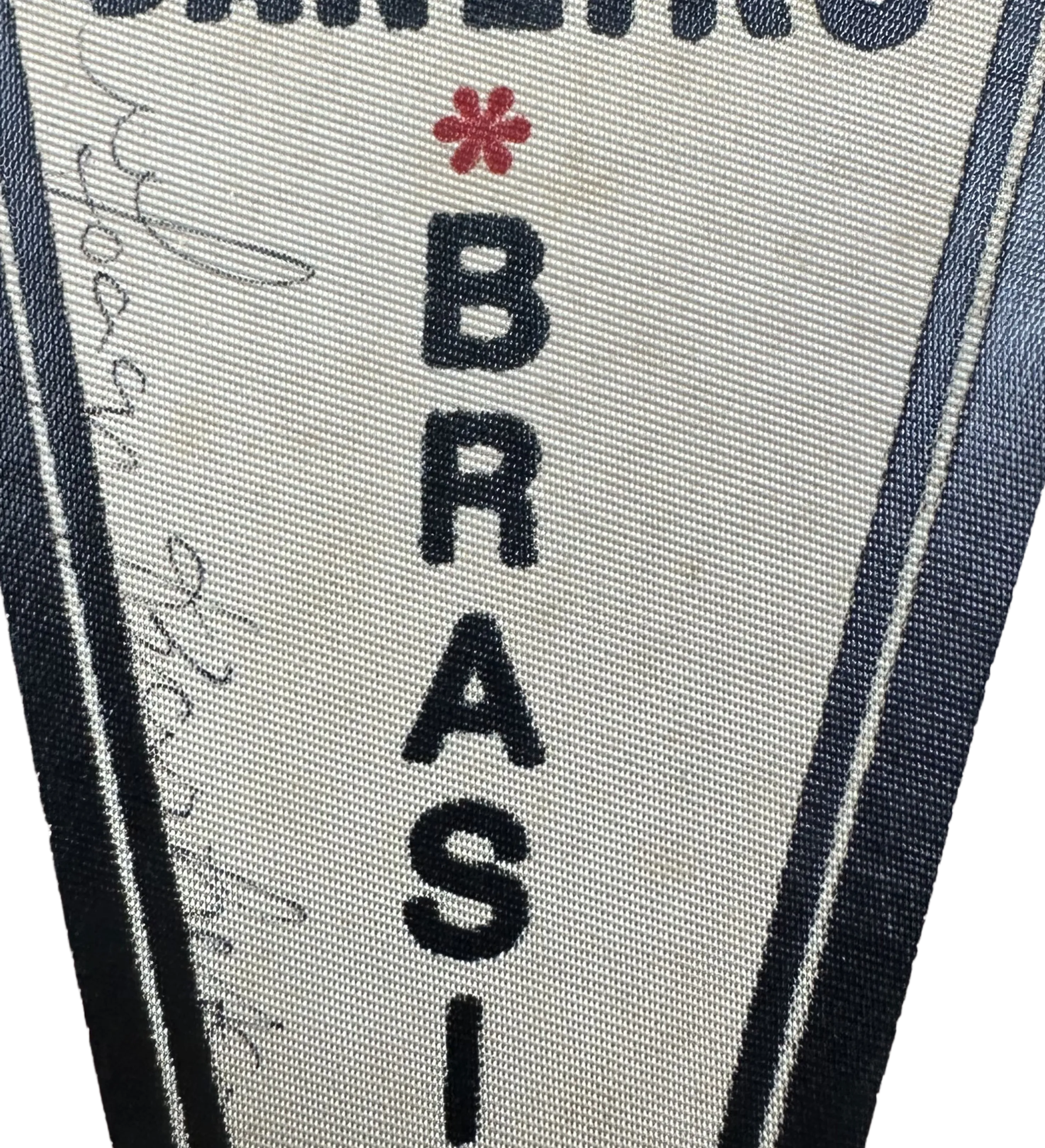 Flamula Vasco da Gama - Autografada pelos Idolos Ademir Menezes e Goleiro Barbosa + Foto Original do Depto. Fotografico do Jornal o Globo + Figurinhas Raras Originais do Ademir e do Barbosa — imagem 3 de 3