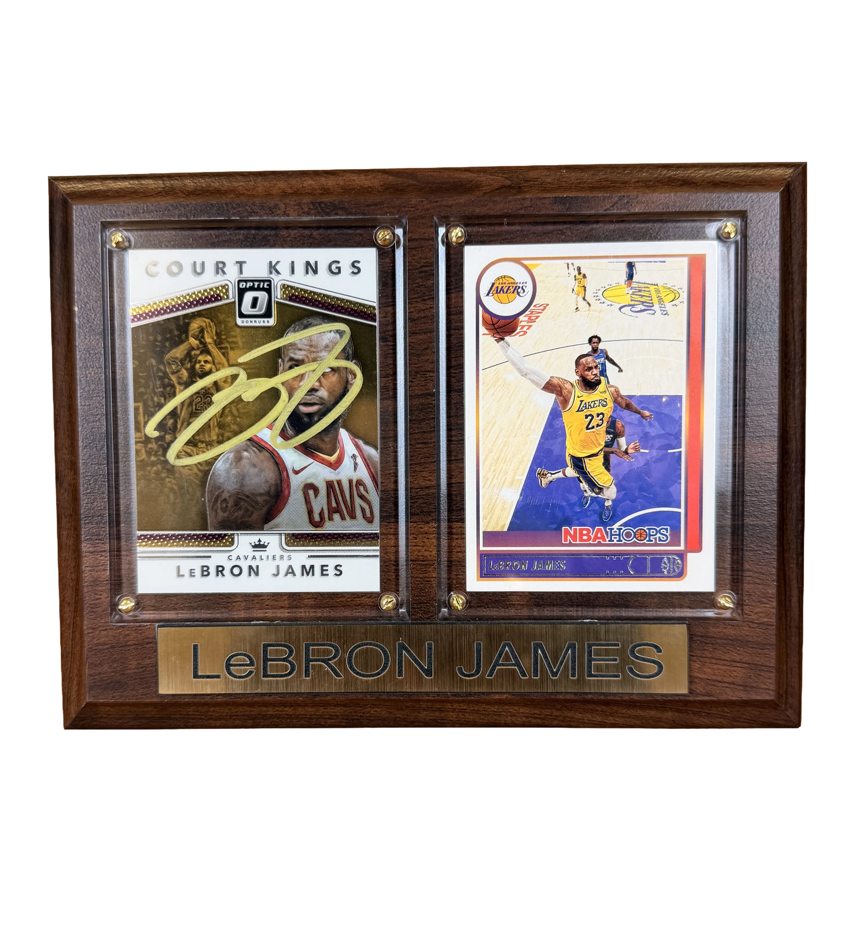 announcements/488a6755-5a52-4e95-91e2-43a23a5485fe/1785427576770-quadro-20x15-card-5-card-52-lebron-james-2018-autografado-1.webp