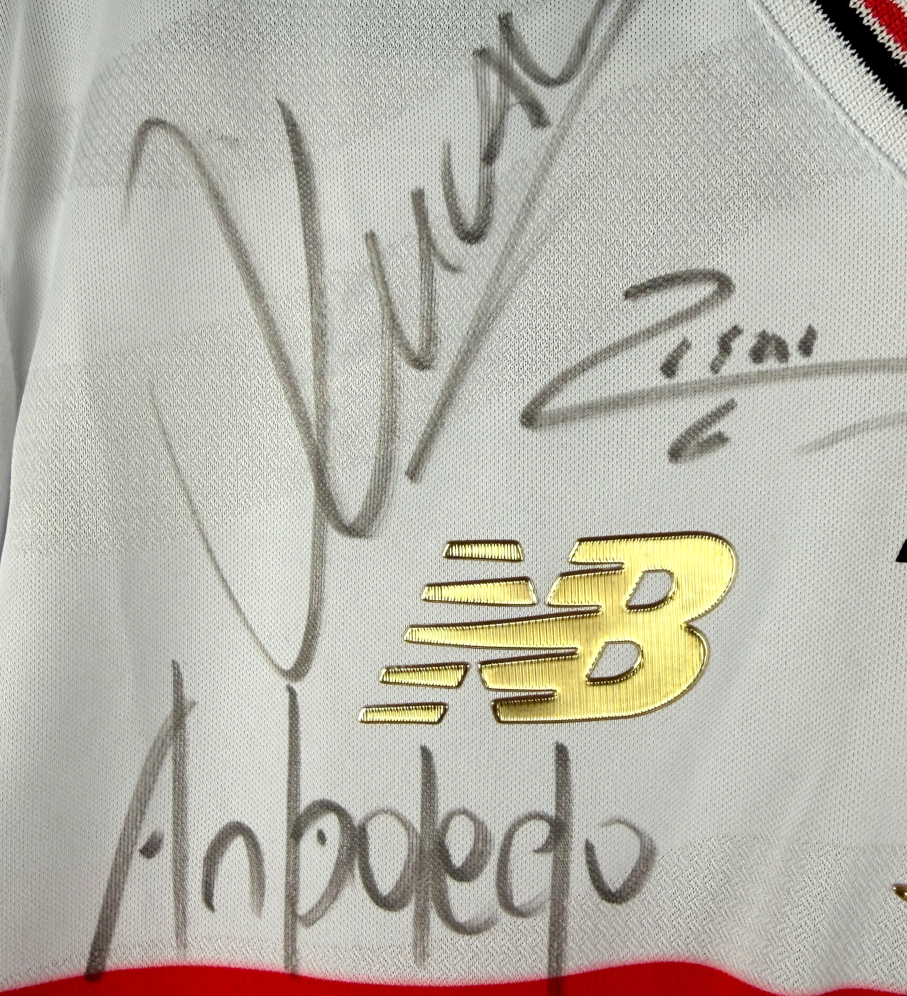 São Paulo Jersey – Lucas Moura – Copa Libertadores 2025 – Alianza Lima 0 x 2 São Paulo – Signed by the Entire Squad — imagem 3 de 5