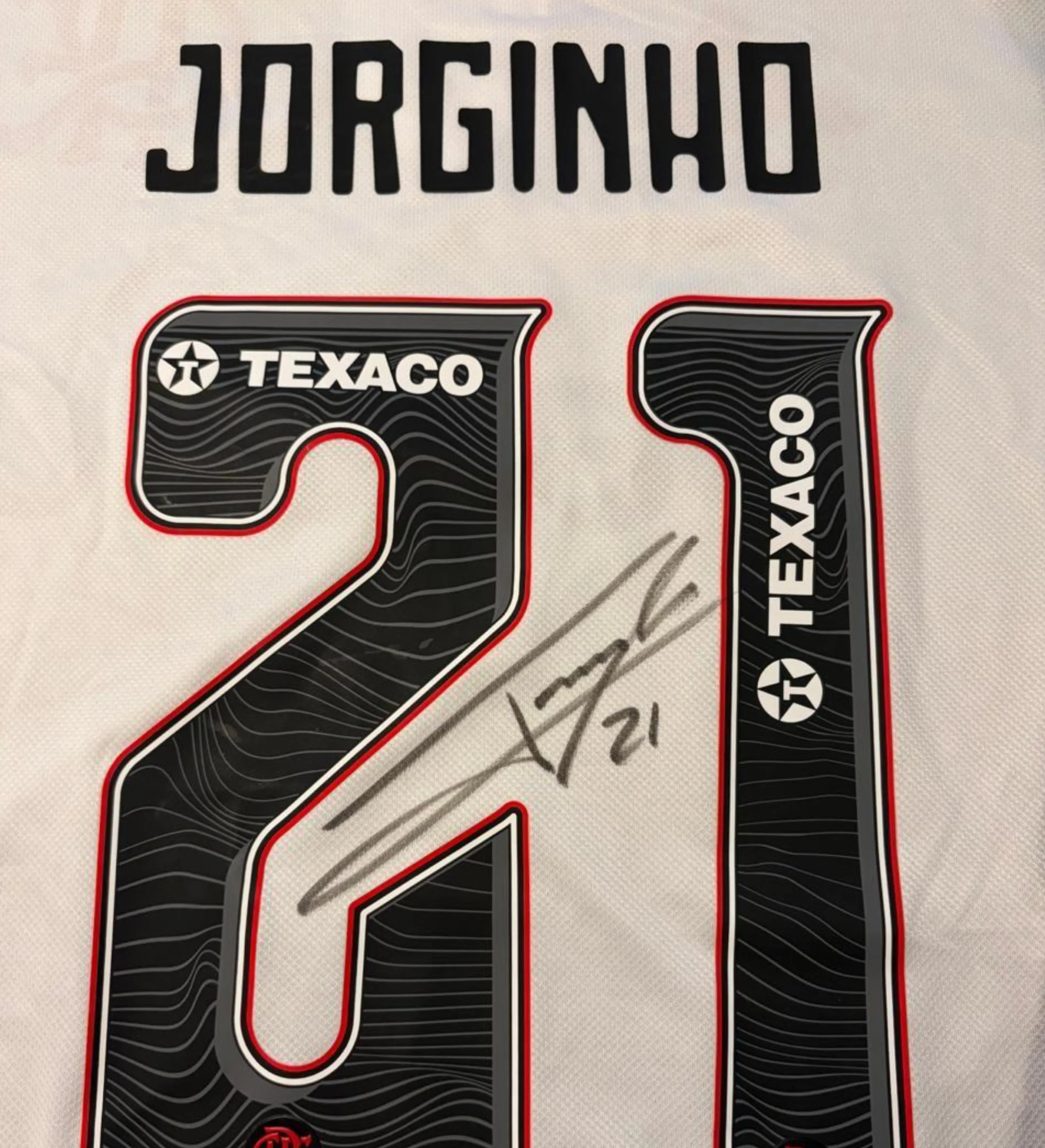 Flamengo Jersey - Jorginho - 2025 Season - Autographed by the Star — imagem 3 de 3