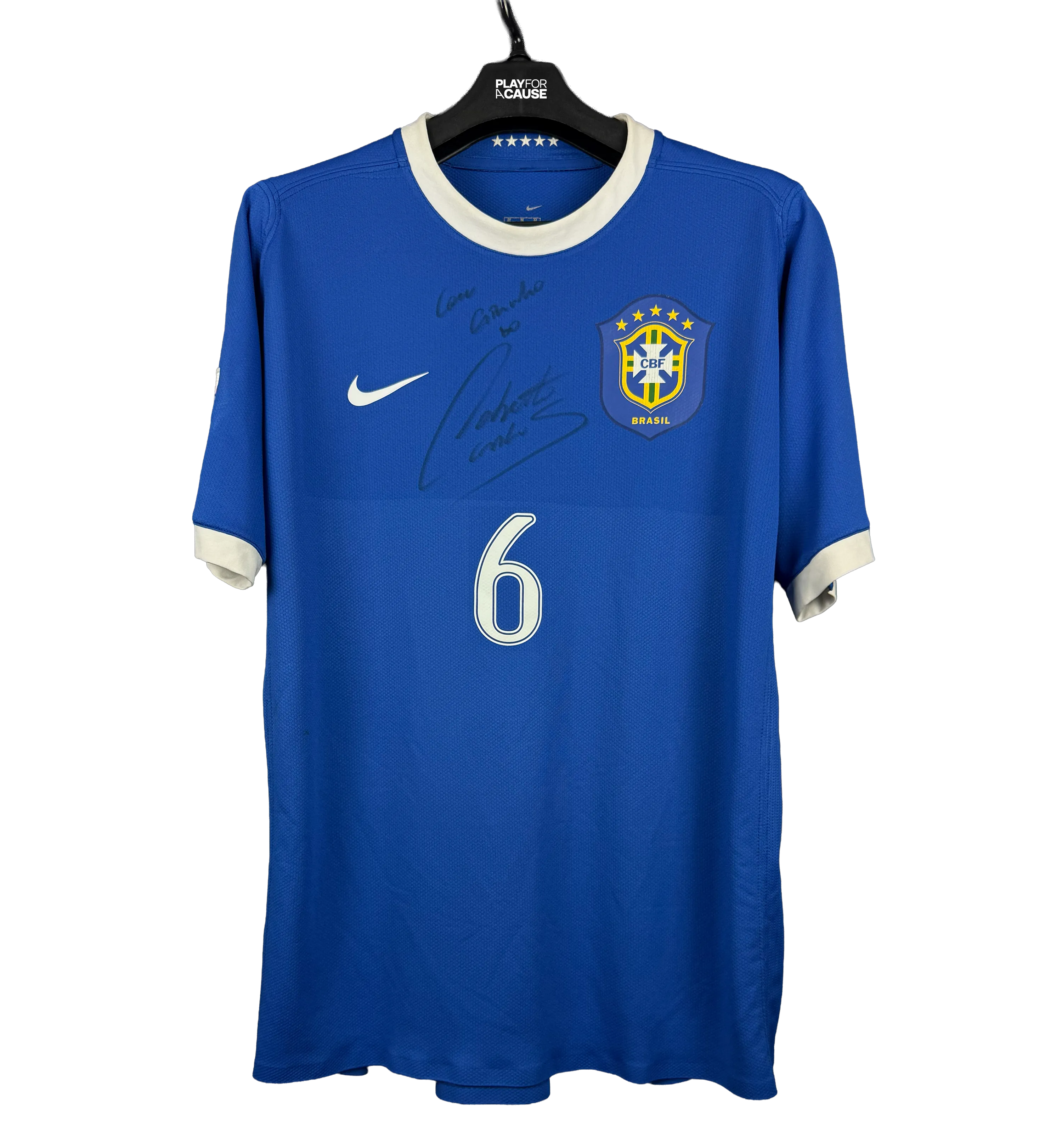 Camisa Brasil Autografada Azul Roberto Carlos Copa do Mundo 2006 — imagem 1 de 3