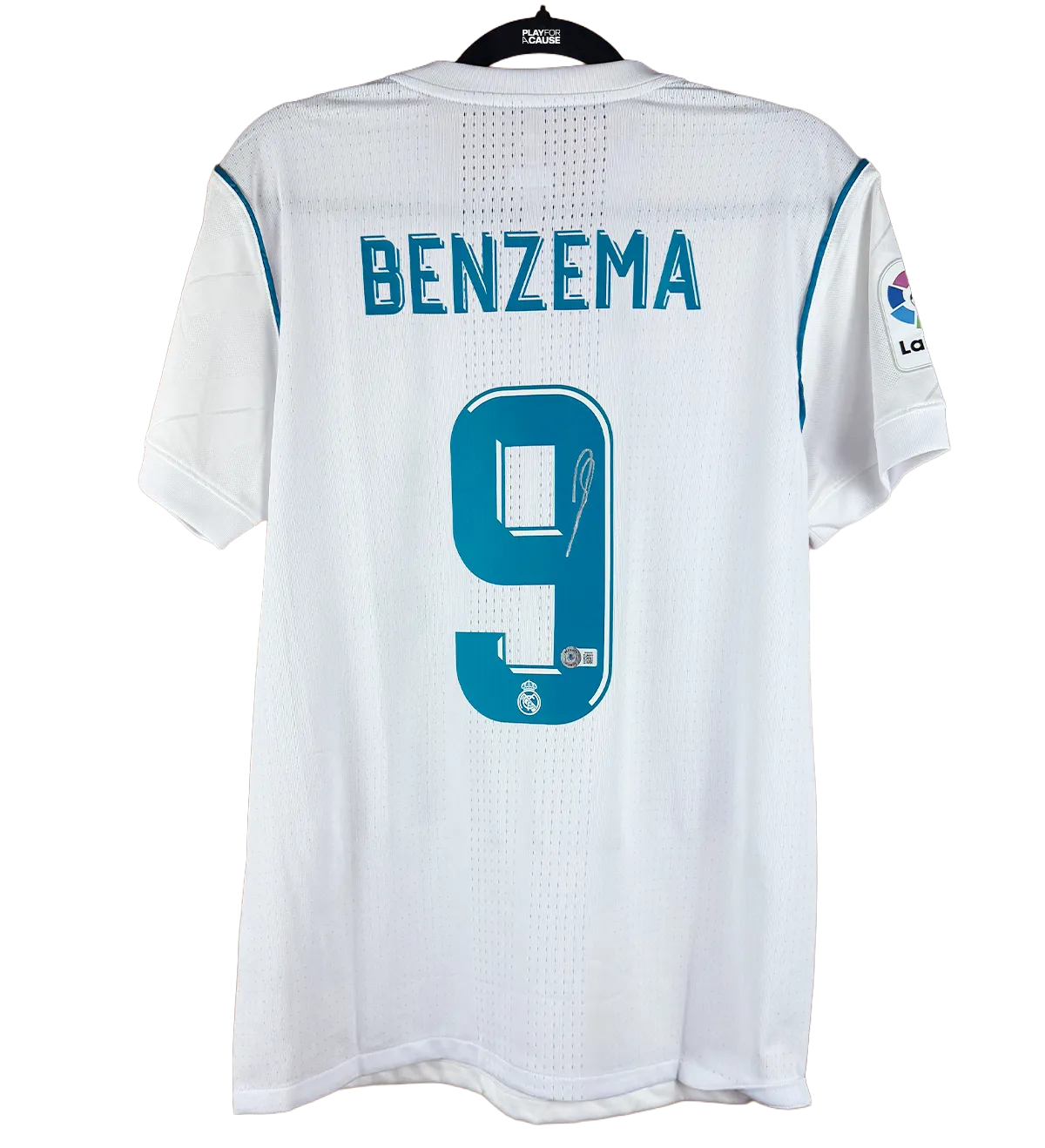 Real Madrid Jersey – Benzema – 2017 Season – Signed by the Star – International Certification — imagem 2 de 3
