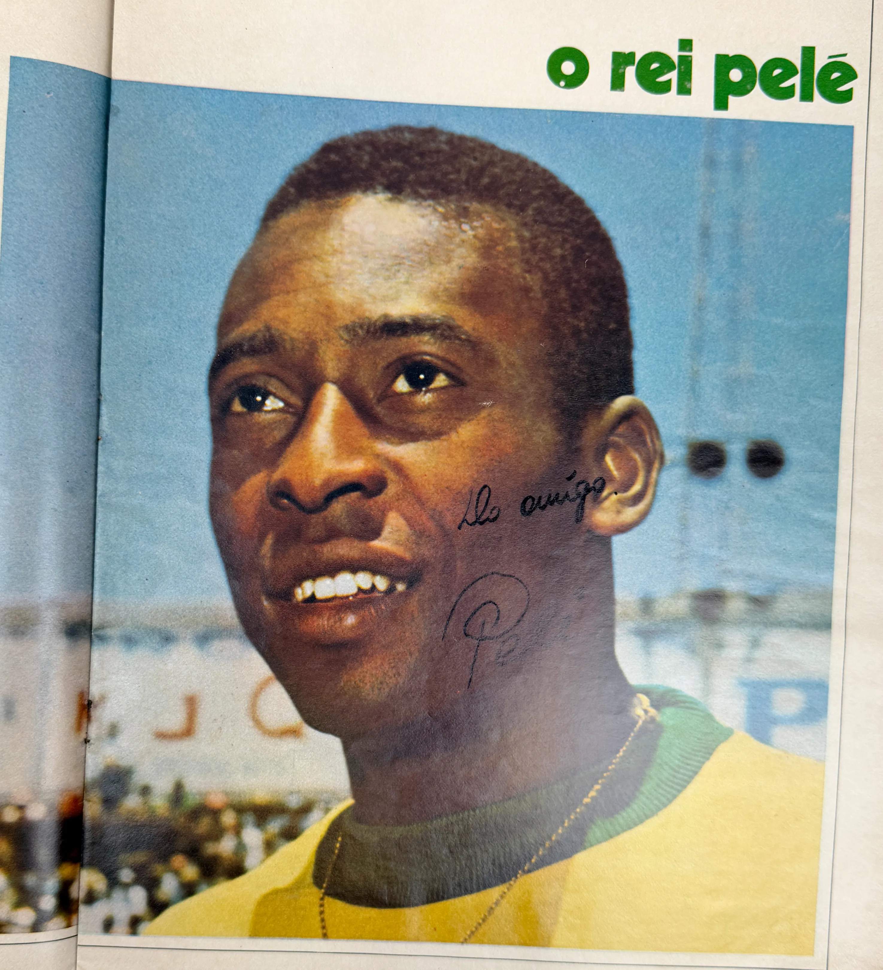 Fatos e Fotos Magazine - Special Ed. - June/1970 - The Giants of the World Cup - Autographed by the entire squad - Including Pele / Felix / C. Alberto / Brito / Piazza / Clodoaldo / Gerson / Rivelino / Jairzinho / Tostao / Ado / Leao / Ze Maria / Joel / R. Miranda / Dario / Caju / Edu and Zagallo — imagem 13 de 22