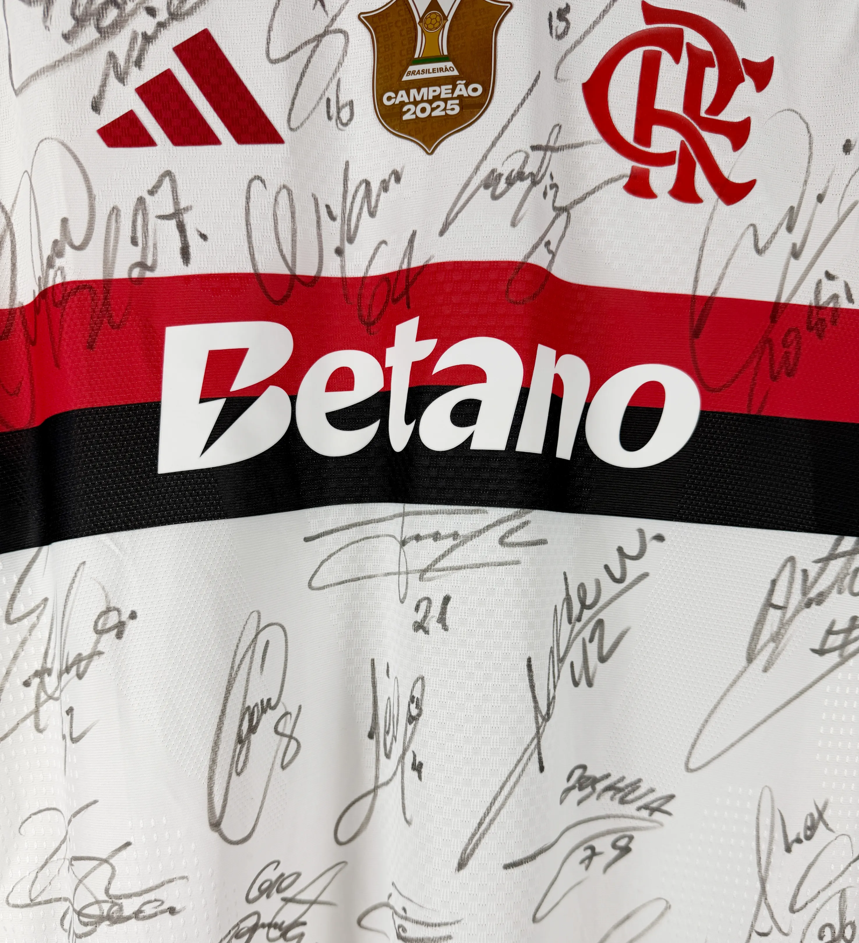 Camisa Flamengo Pedro Brasileirão 2026 Autografada pelo Elenco — imagem 3 de 3
