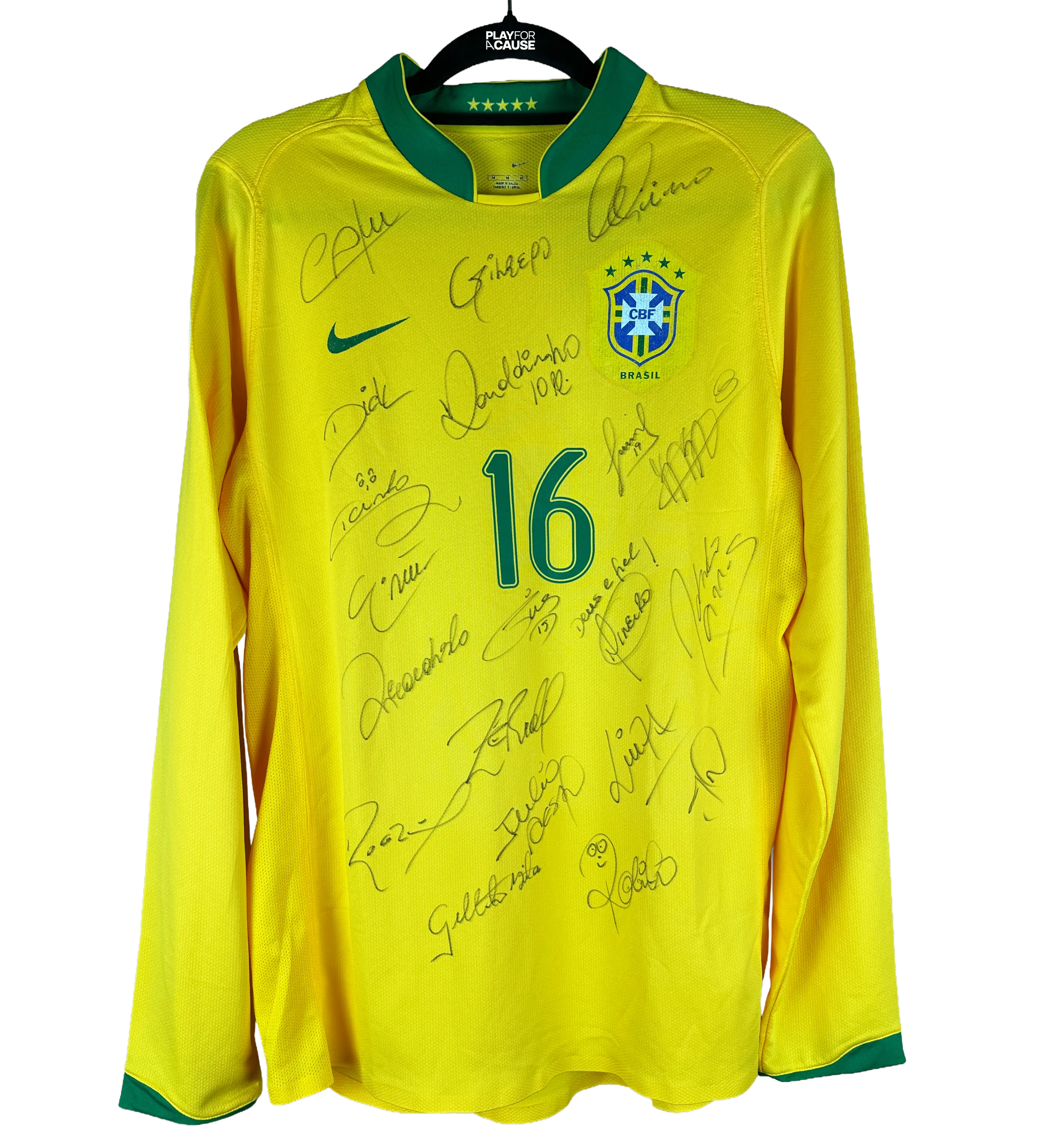 Camiseta de Brasil - Gilberto #16 - Copa del Mundo 2006 - Firmada por todo el equipo - Incluyendo a Gilberto / Ronaldo / Adriano / Cafu / Ronaldinho Gaucho / R. Carlos / Kaka entre otros — imagem 1 de 3