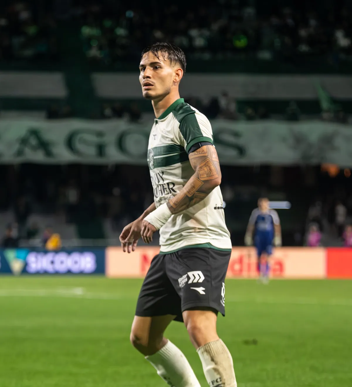 Camisa Coritiba Lavega Especial Jonny Butcher CFC 2 x 1 CHA Brasileirão 2026 Usada e Autografada Pelo Jogador — imagem 2 de 3