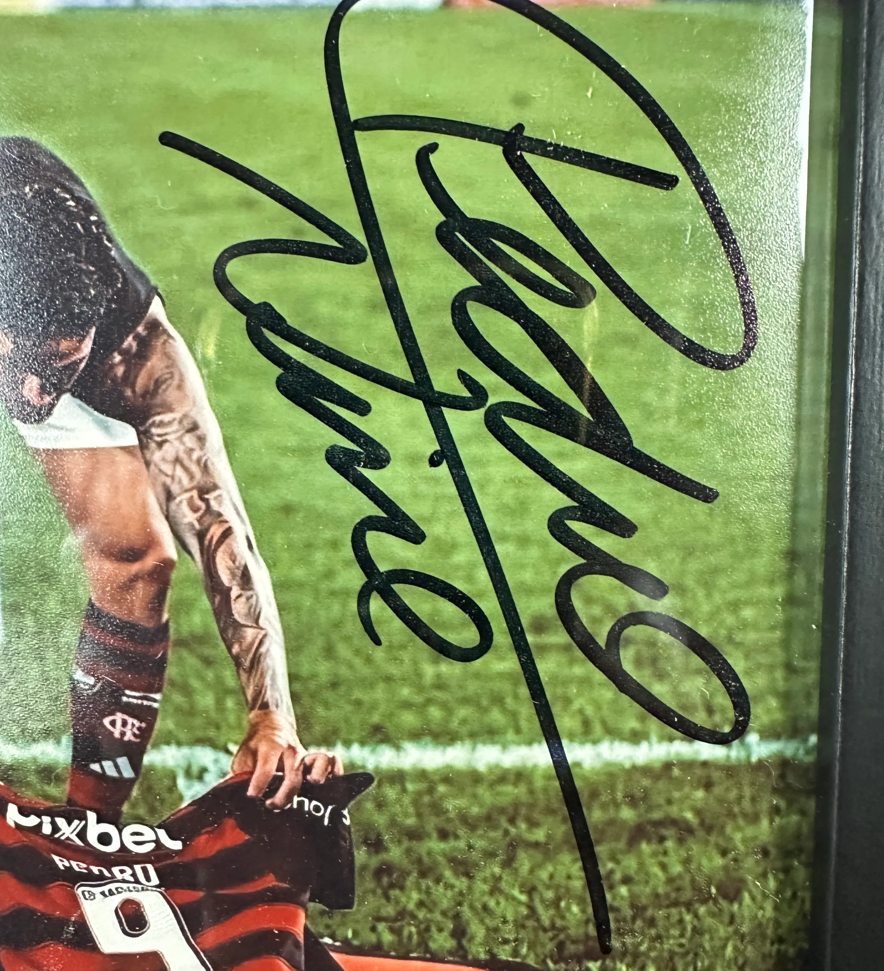 Quadro Foto Pedro Reverenciando Flamengo Autografado — imagem 2 de 2