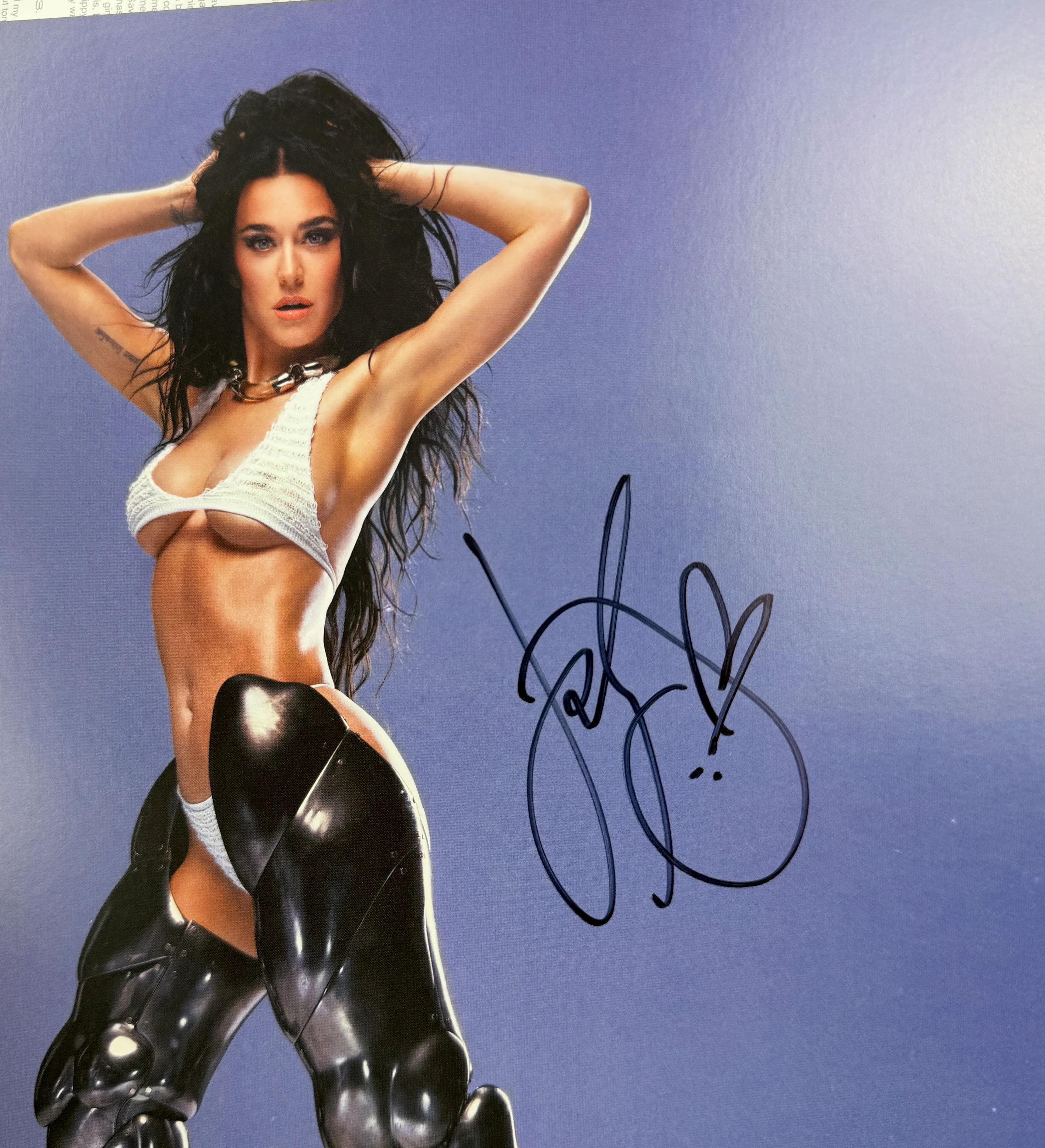 LP Katy Perry – “143” – Signed with JSA Certification — imagem 4 de 5