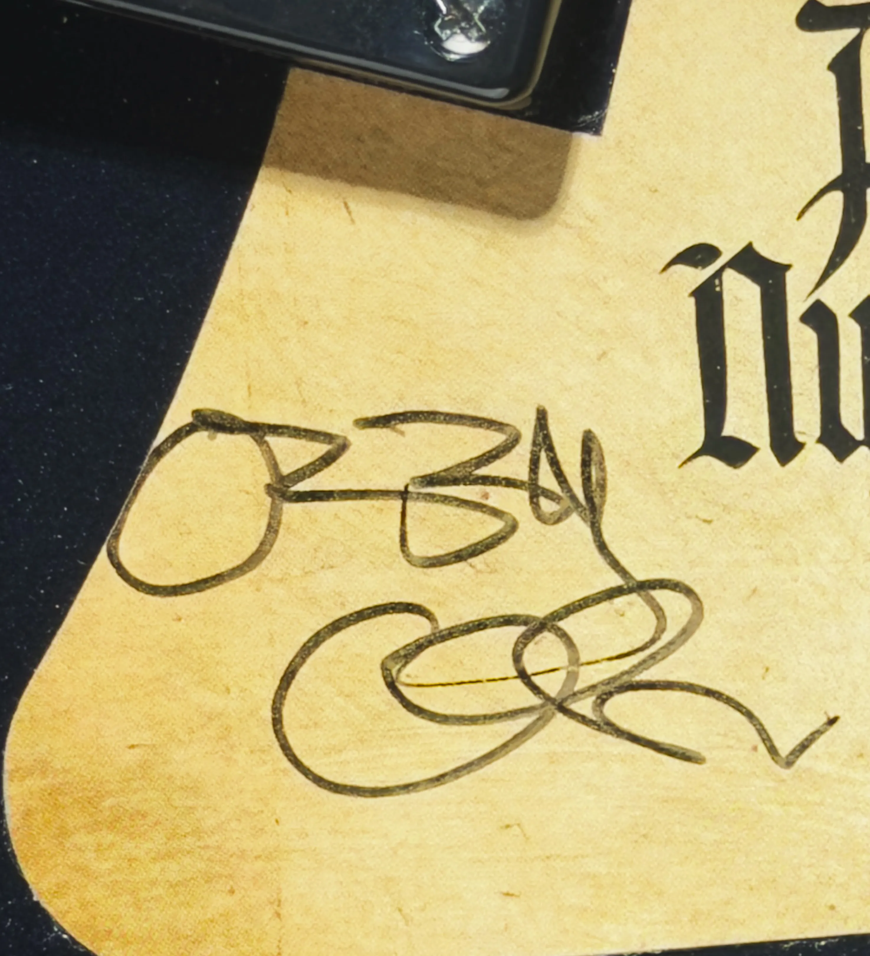 Guitarra Ozzy Osbourne – Firmada por el Ídolo del Rock – Certificación Internacional — imagem 7 de 8