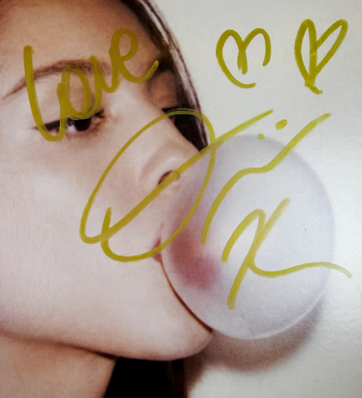 Compacto Vinil Autografado Importado Olivia Rodrigo Single Drop Dead 2026 — imagem 3 de 4