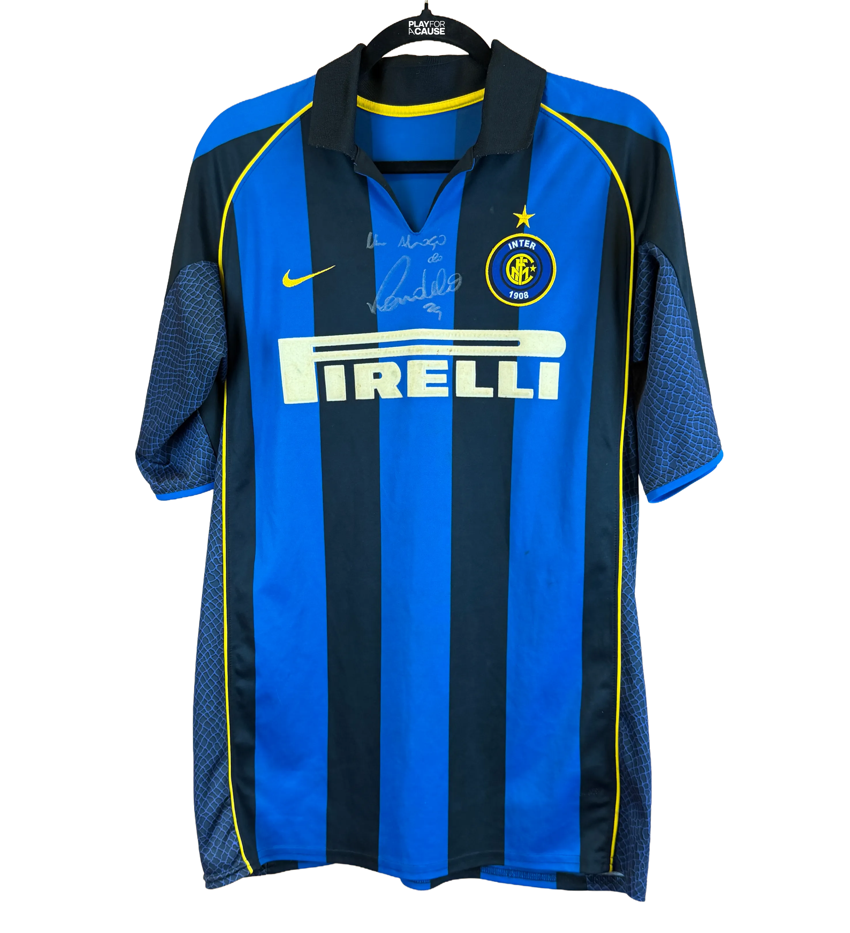Camisa Oficial Internazionale de Milão Autografada Por Ronaldo Temporada 2001/2002 — imagem 1 de 3