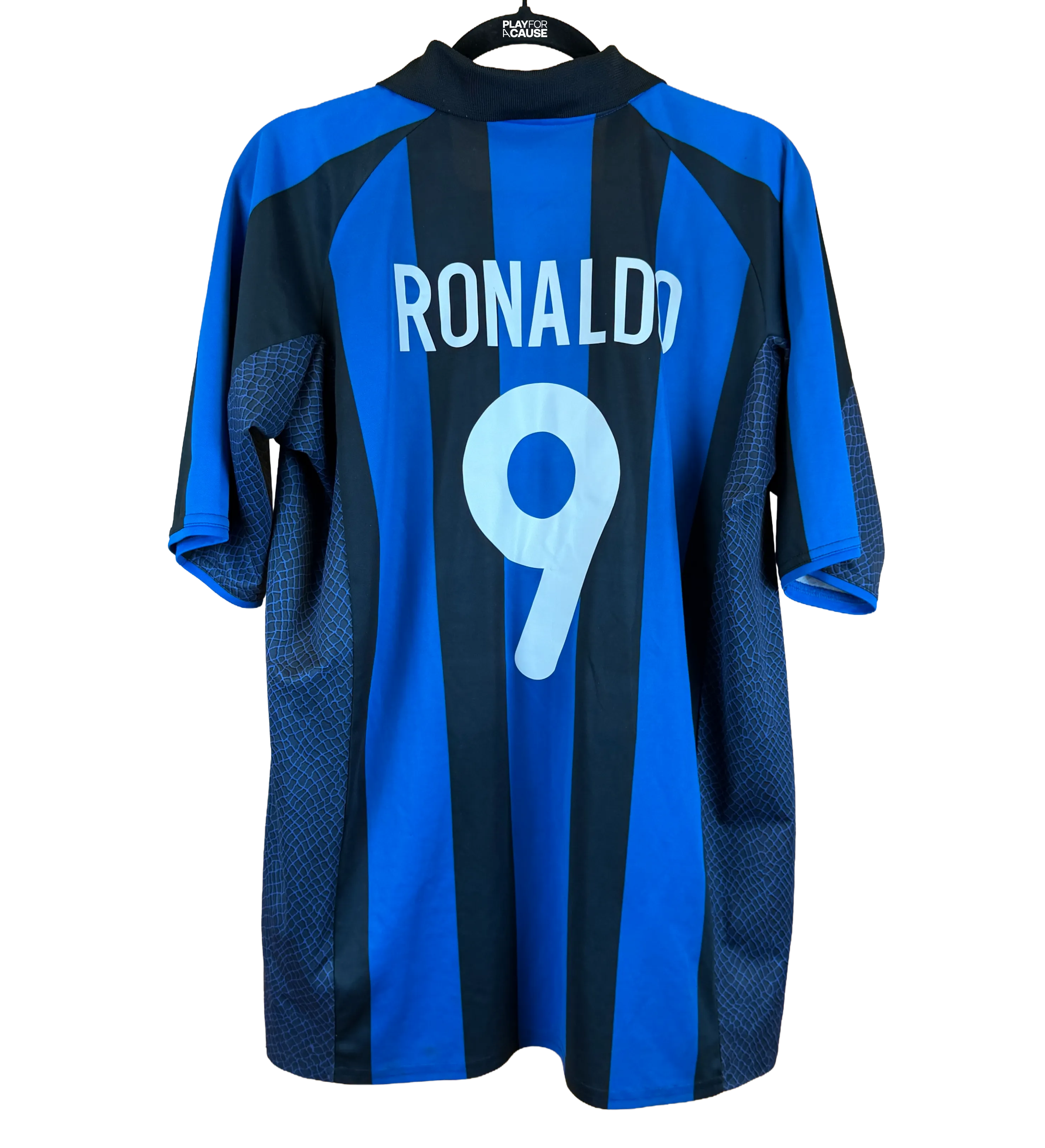 Camisa Oficial Internazionale de Milão Autografada Por Ronaldo Temporada 2001/2002 — imagem 2 de 3