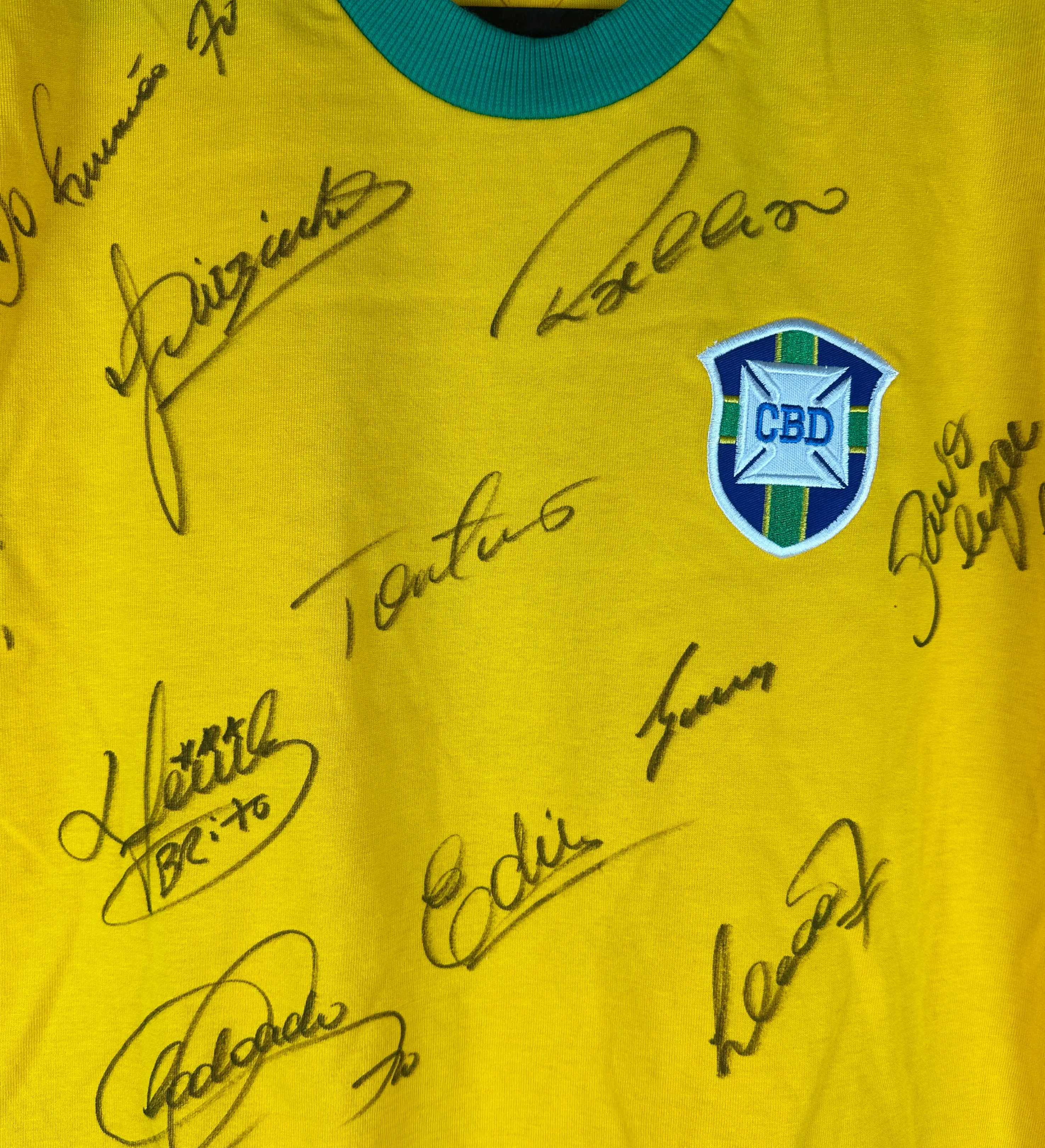 Brazil Jairzinho 7 1970 World Cup Athleta Replica Jersey Autographed by 10 World Champions — imagem 3 de 3