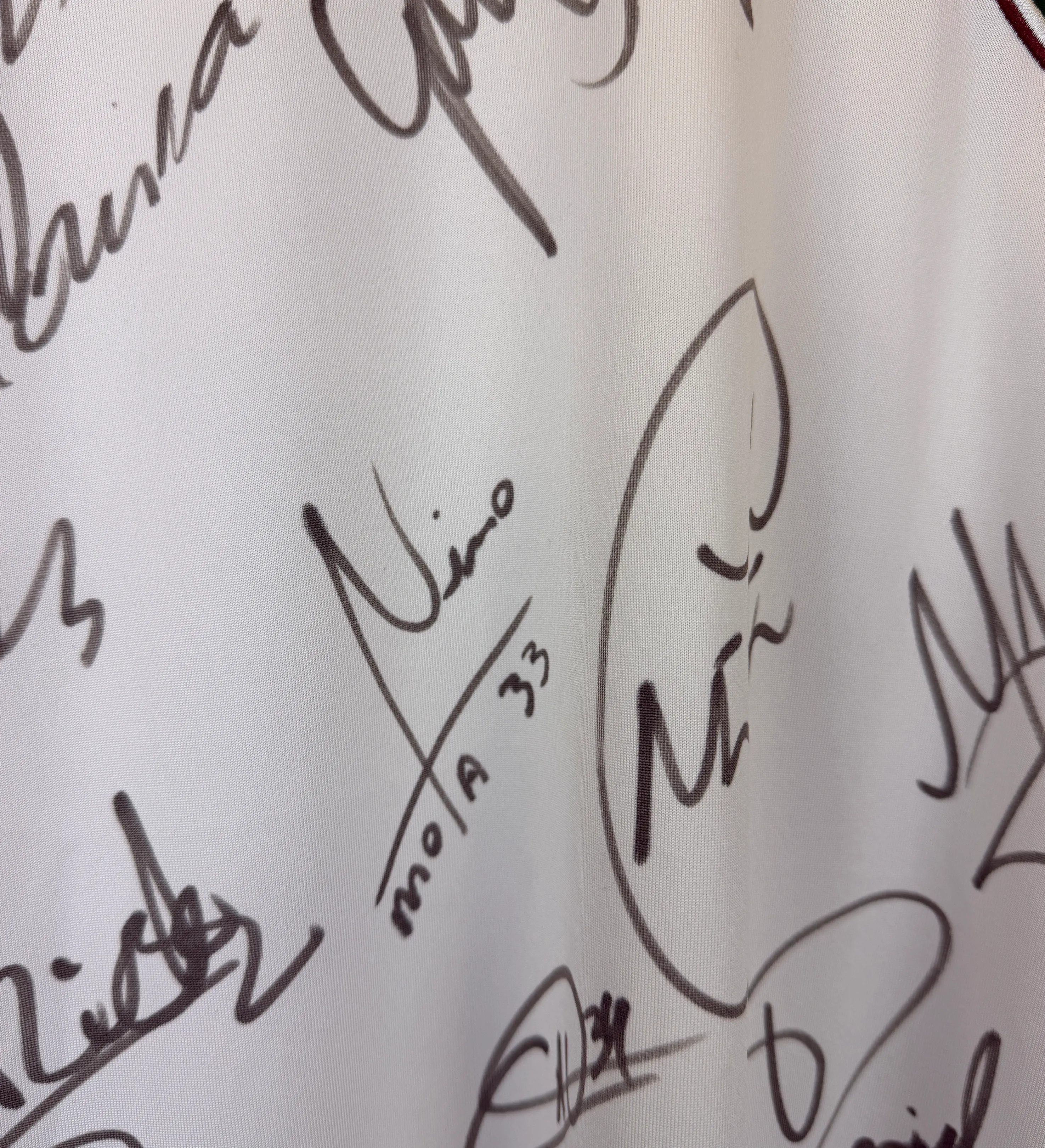 Camiseta Fluminense 2019 2ª Equipación Firmada por la Plantilla — imagem 3 de 3