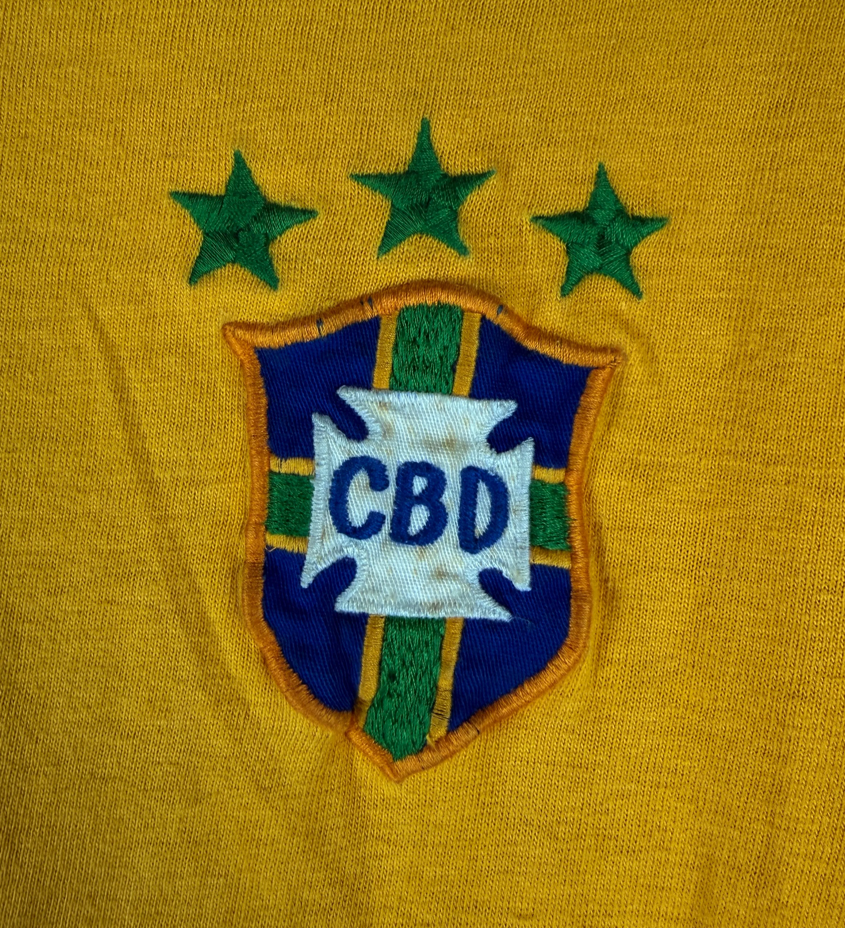 1974 Athleta Brazil National Team Jersey Signed by Idol Roberto Rivellino — imagem 4 de 5
