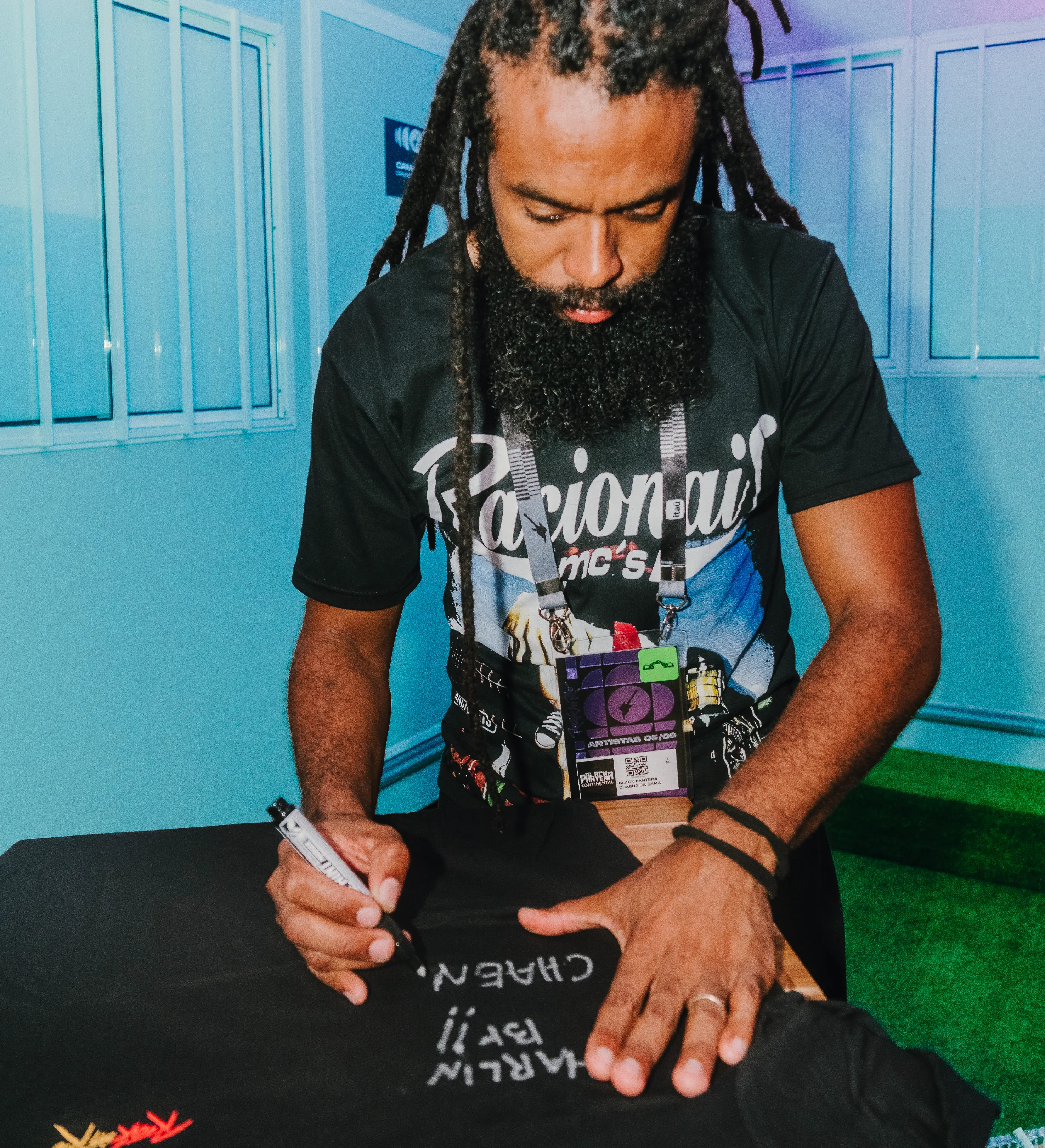 Black Pantera Autographed Kit with T-shirt + Setlist — imagem 11 de 20