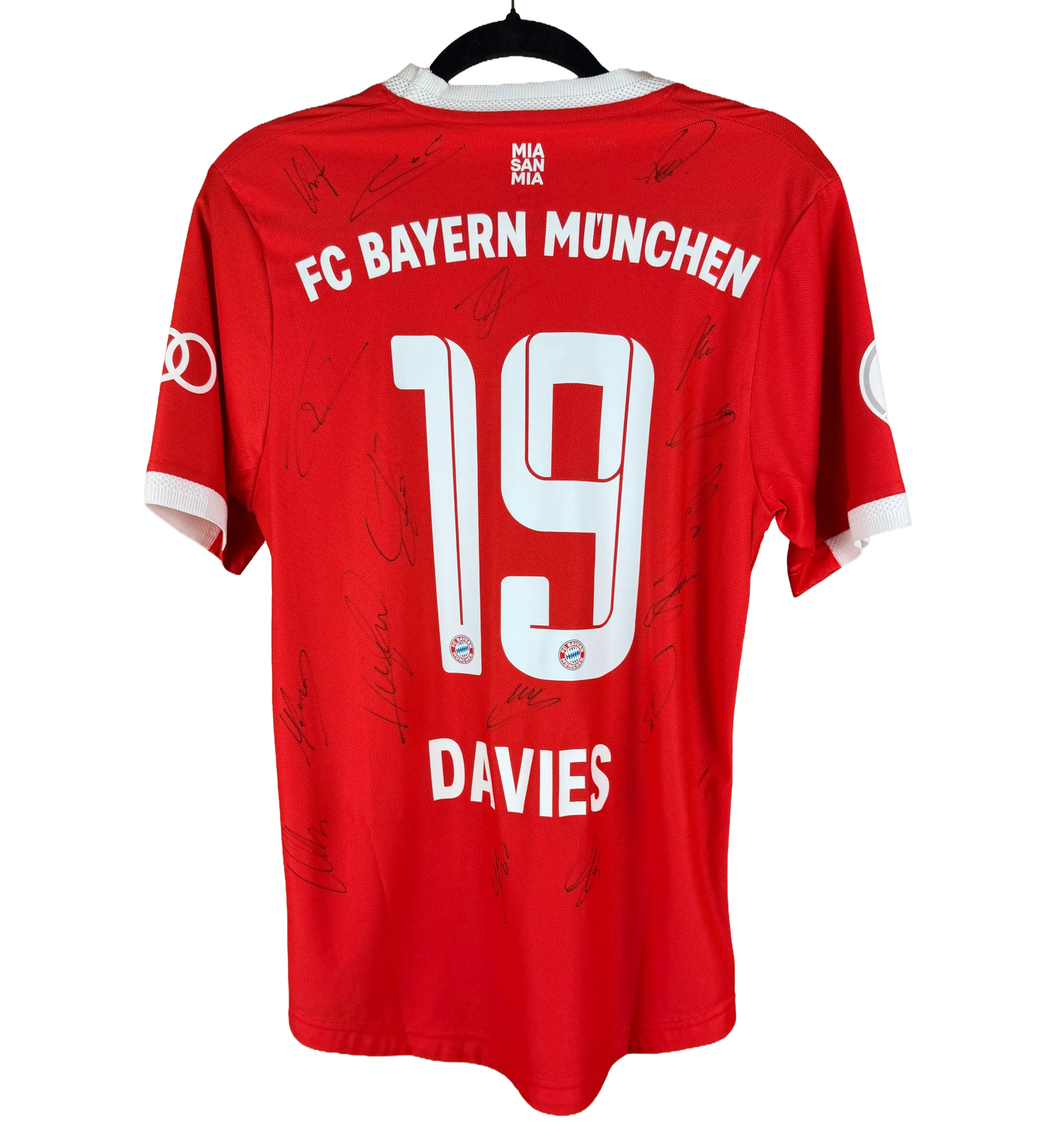 Camisa Bayern de Munique Alphonso Davies DFB Pokal Cup Copa da Alemanha 2023 Bayern x Freiburg Autografada por todo Elenco — imagem 2 de 3