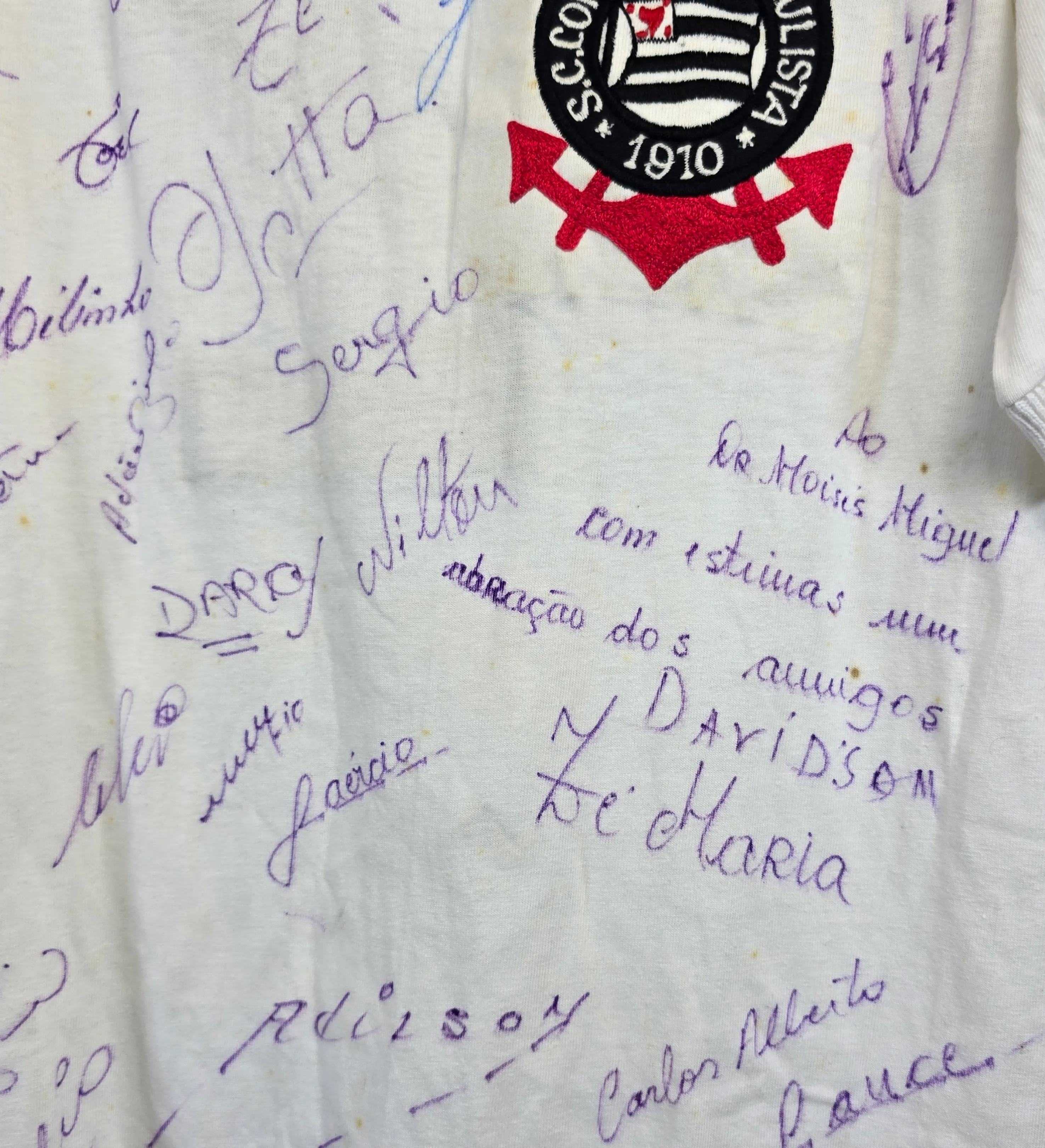 1970s Corinthians Heringol White Jersey Zé Maria Autographed by the Squad — imagem 3 de 4