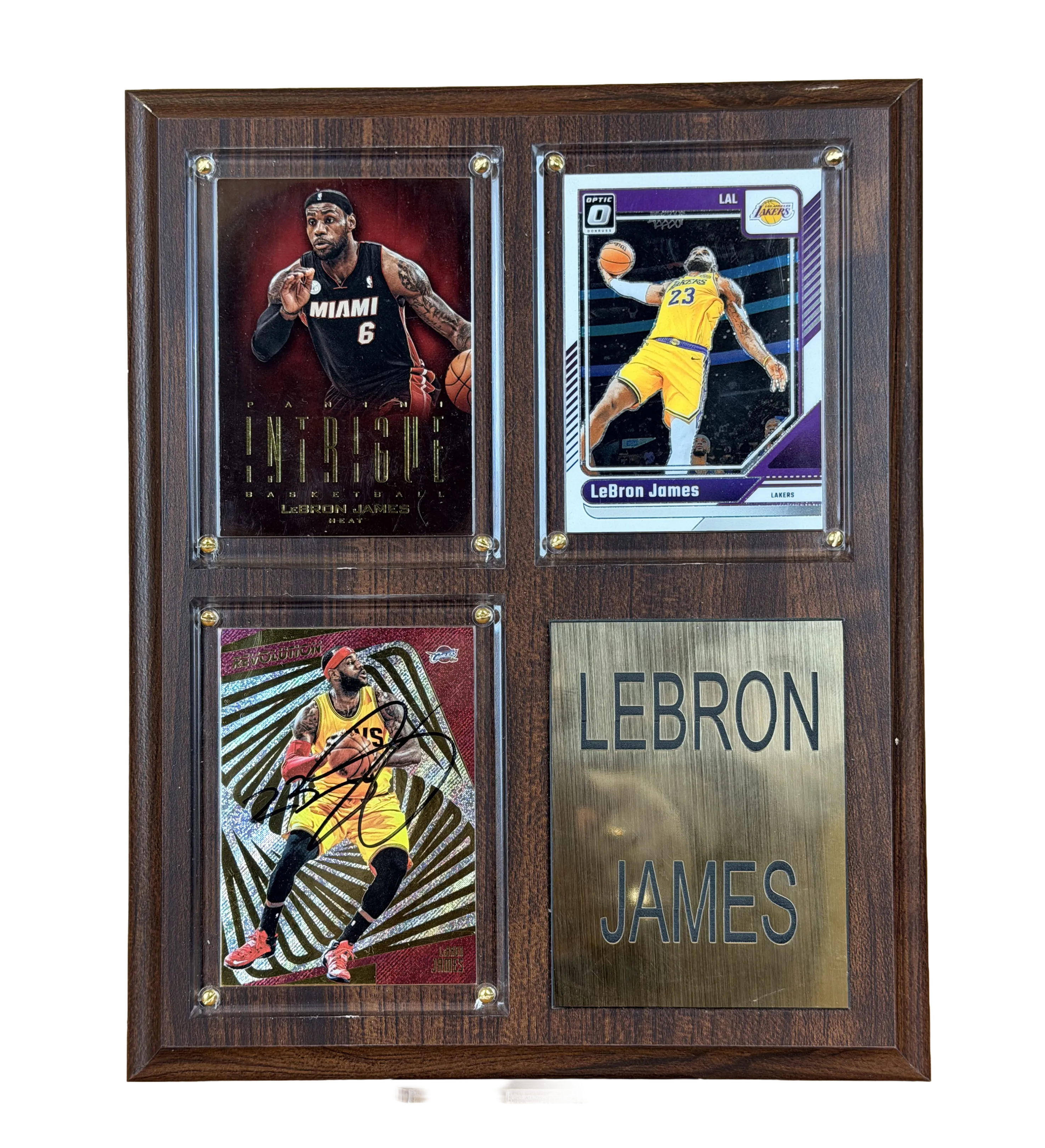 announcements/aea0ef55-f169-4301-b4f0-b0b99cba98dc/1785440931769-quadro-20x25-card-56-card-82-card-148-lebron-james-2016-autografado-1.webp