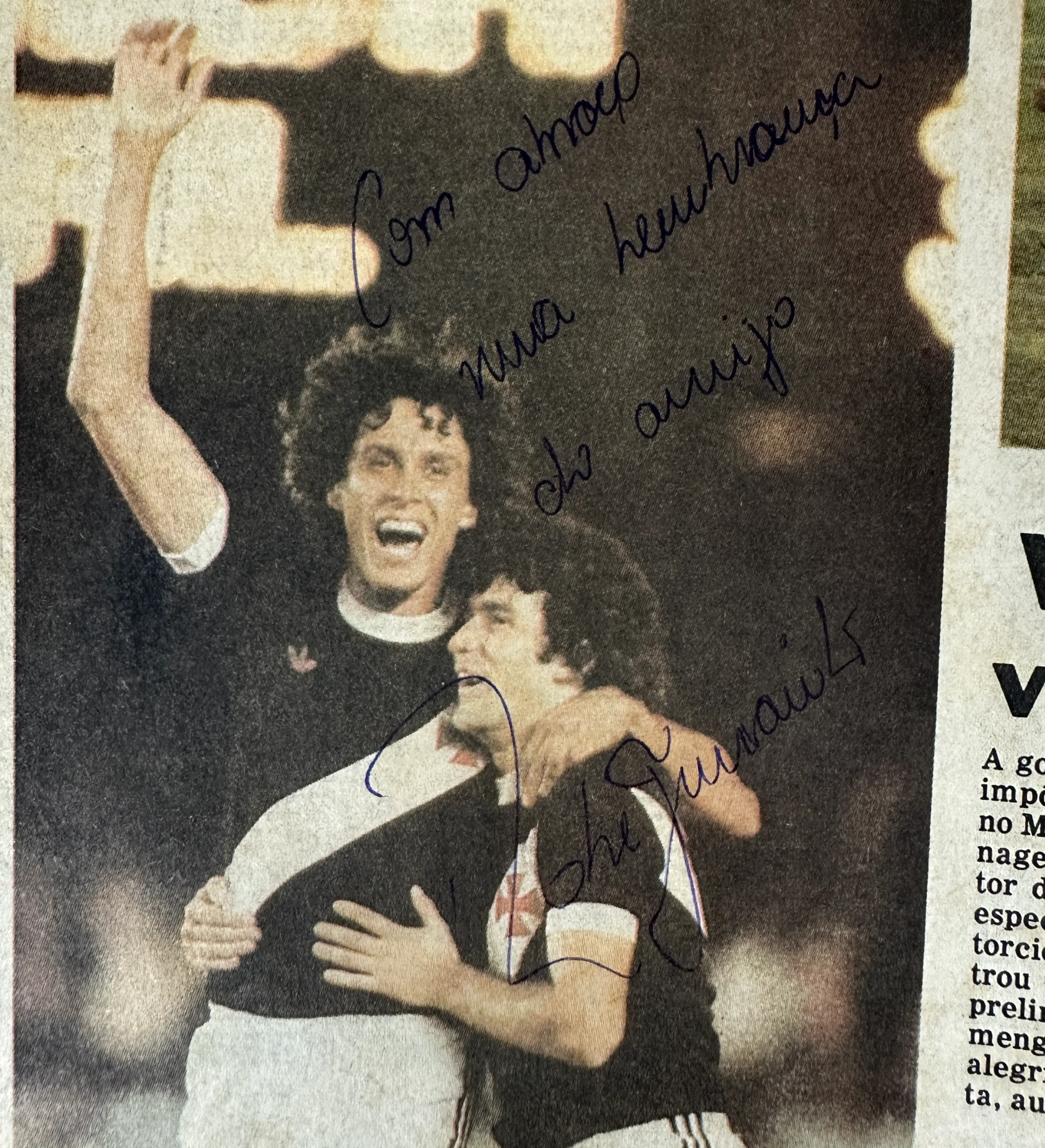 Periódico - O Globo - 05/05/1980 - "Roberto Vuelve Haciendo Cinco" - Vasco 5 x 2 Corinthians - 5 Goles de Dinamite - Firmado por el Ídolo — imagem 3 de 3