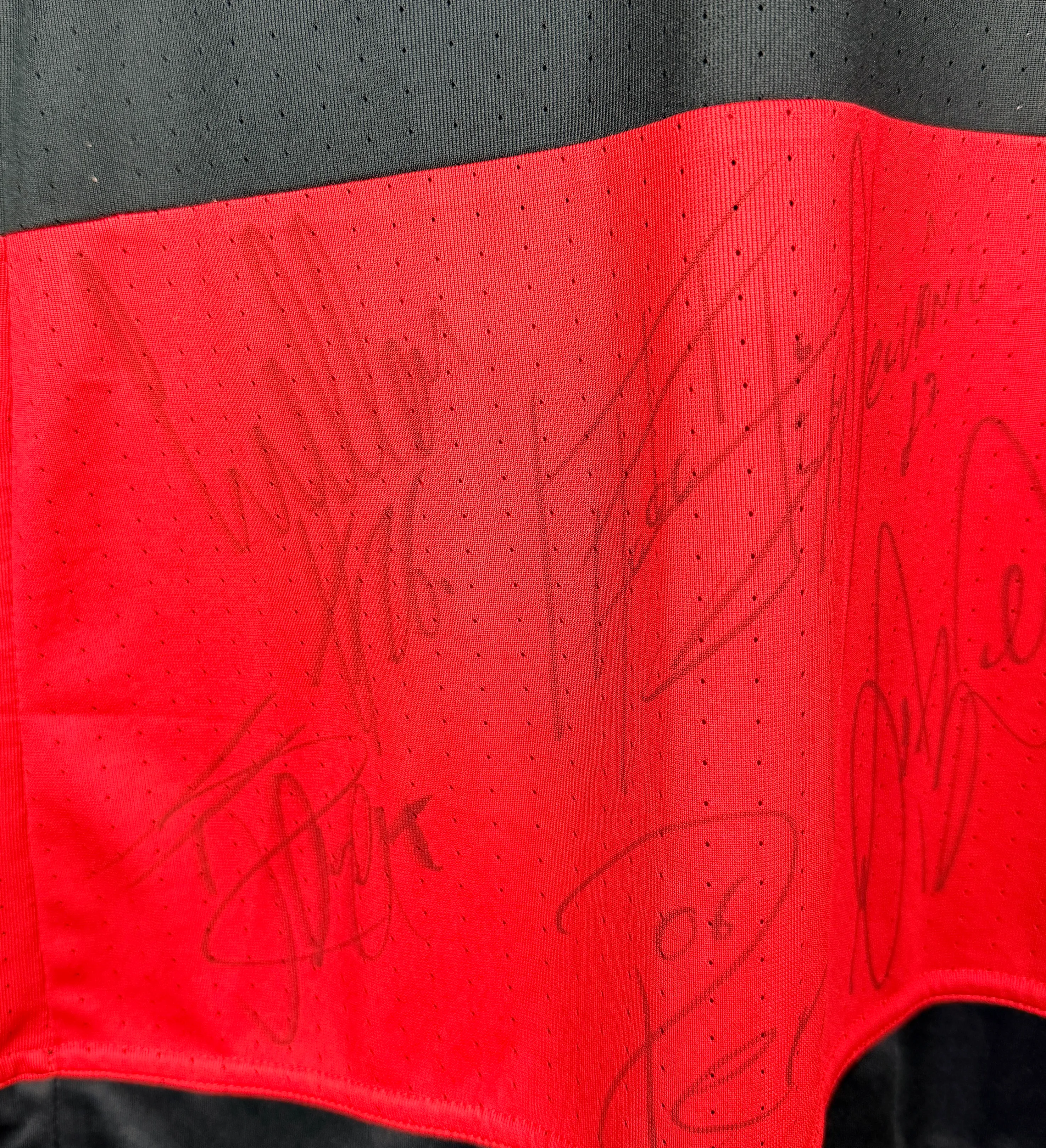 Diego 2017 match-prepared with Vini's autograph — imagem 5 de 11